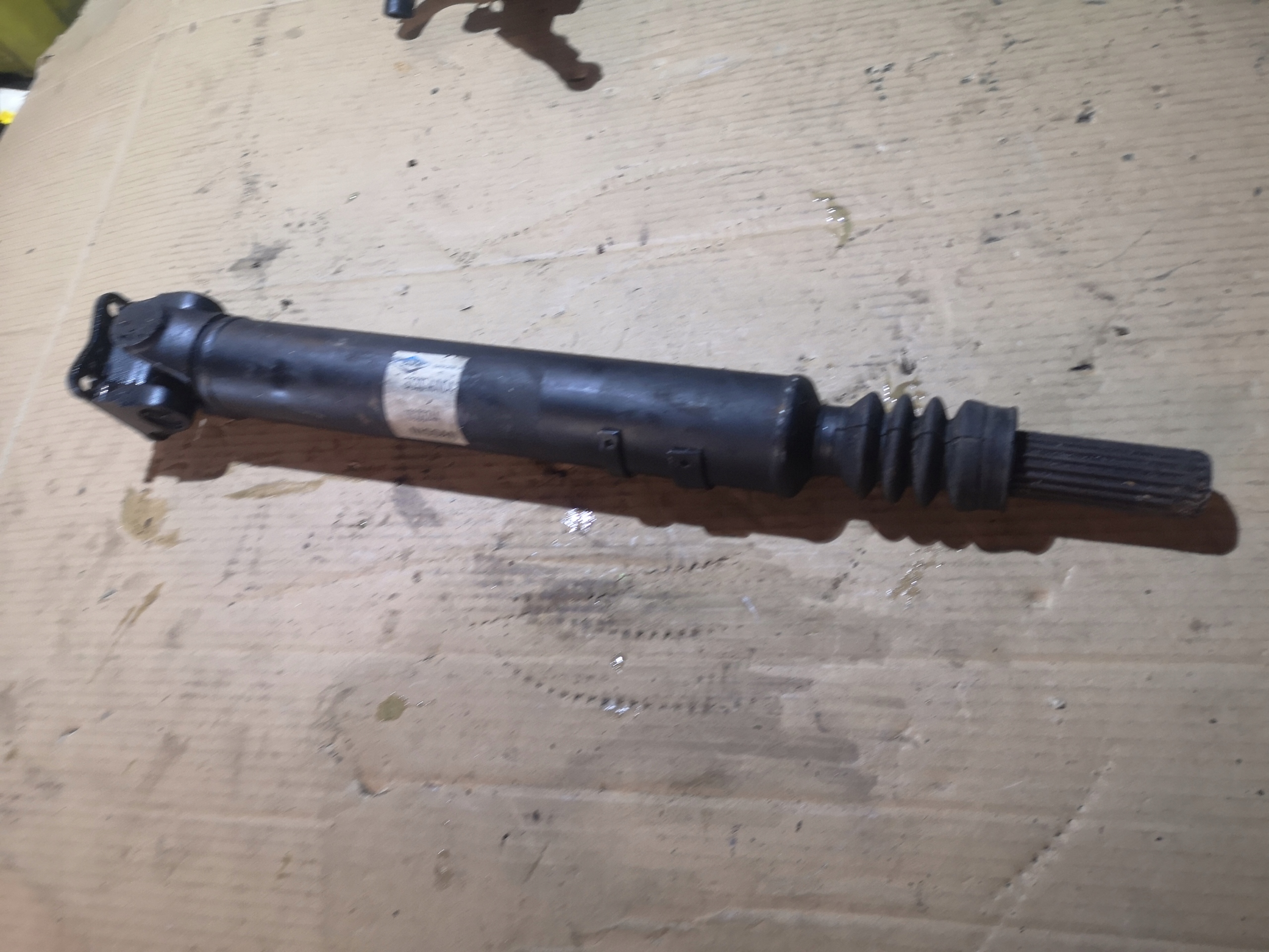 Передний вал NISSAN NAVARA NP300 D23 2.3 372004JM0A