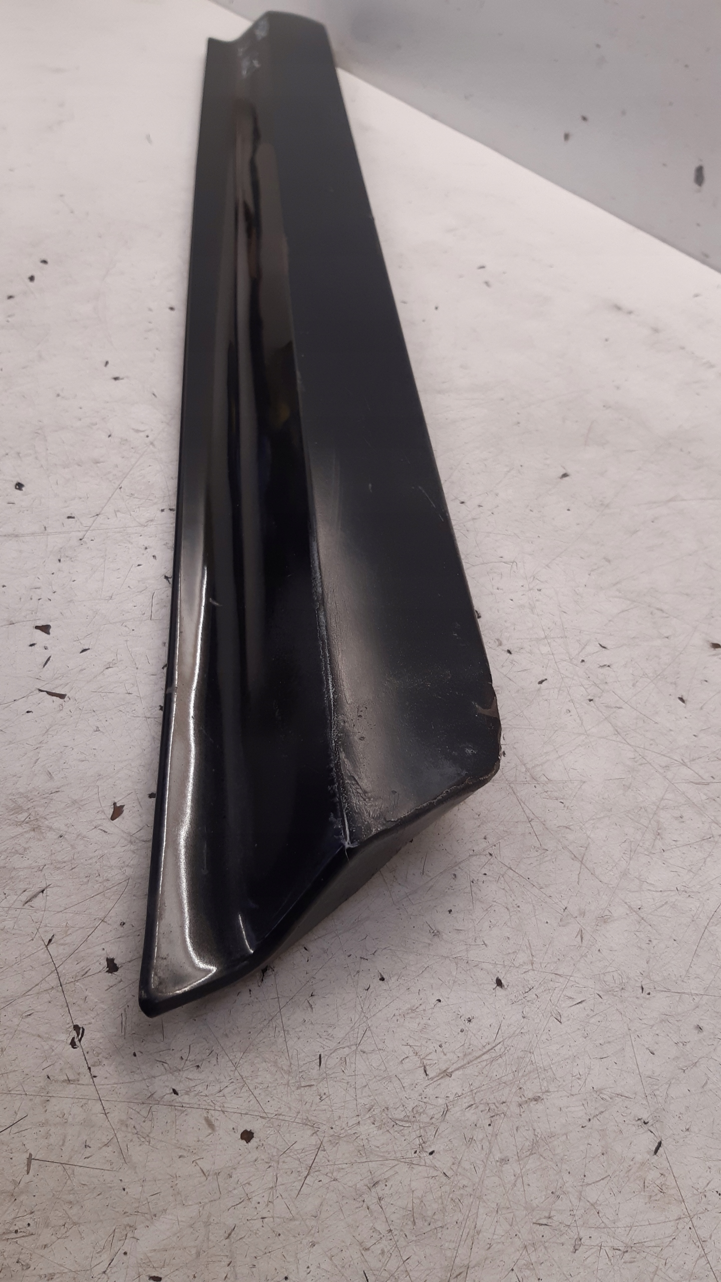 moulding door right rear part LZ9Y 4E0853970A Audi A8 D3