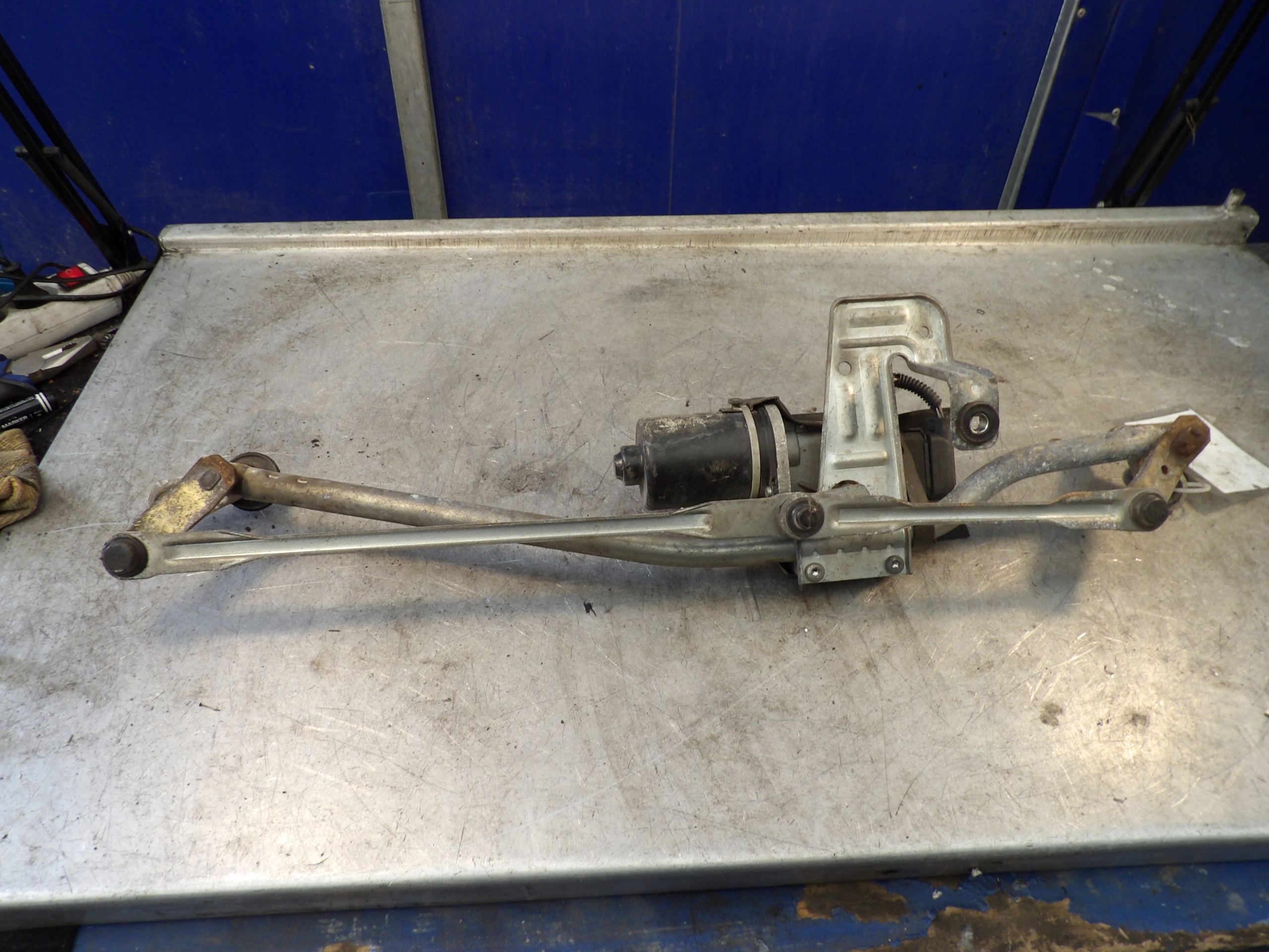 Citroen Jumper II wiper mechanism front 3,0TD