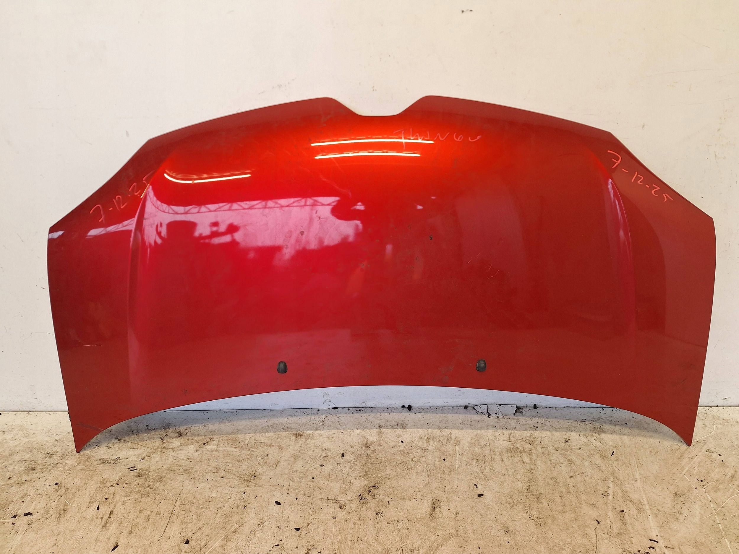 RENAULT TWINGO III 14-> kapota