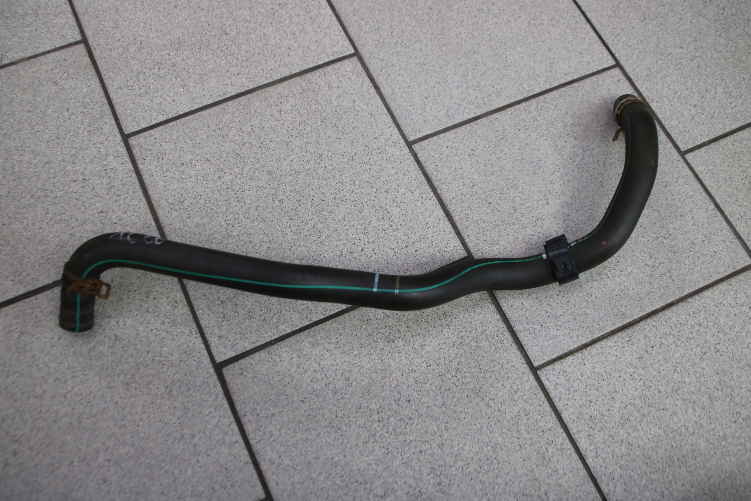 VOLVO S60 V60 XC60 cijev crijevo prijenos vode 30668628