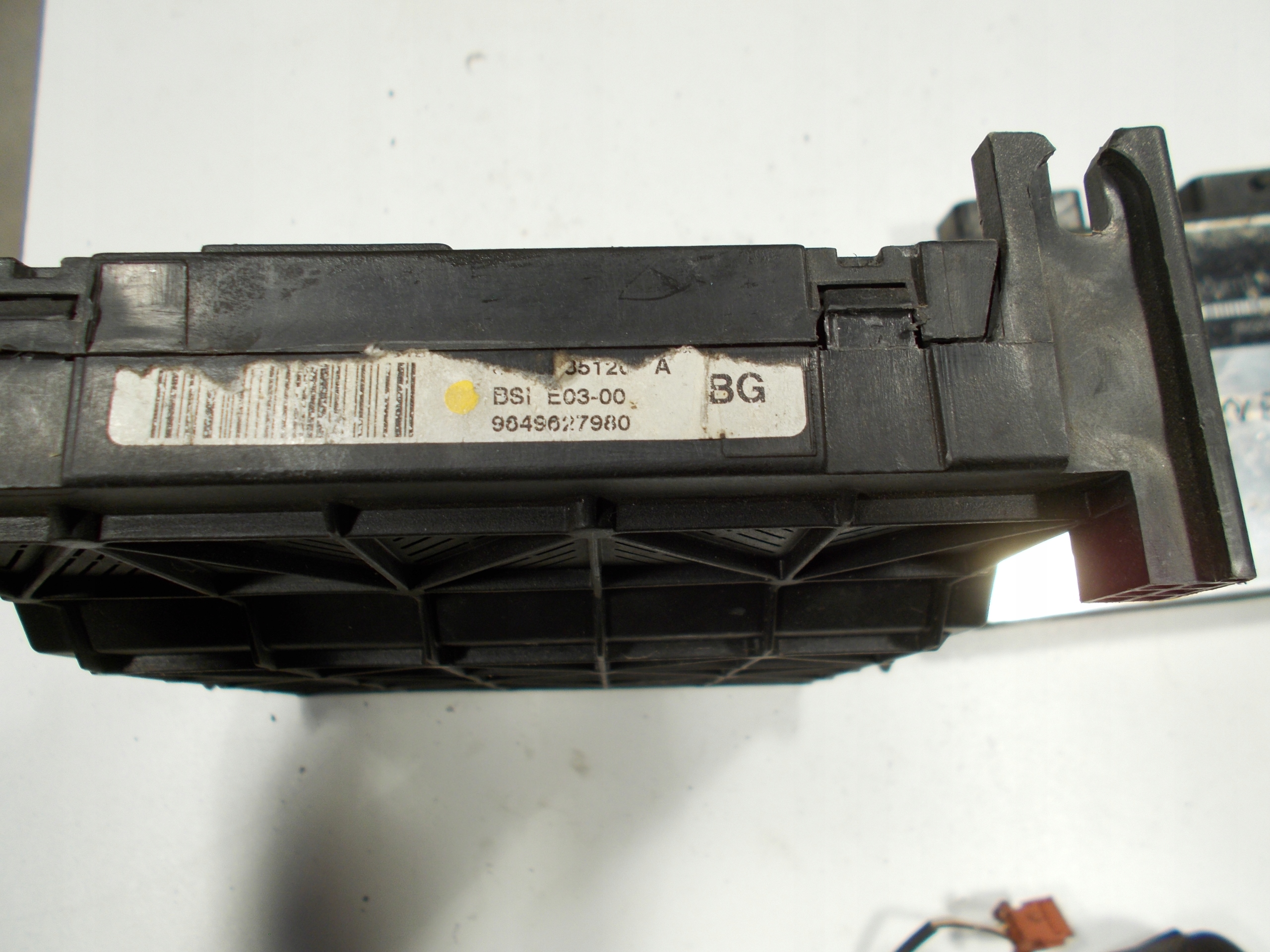 Montaggio IMMO computer PARTNER e BERLINGO e 1,9 D. 9650359580 9650360280