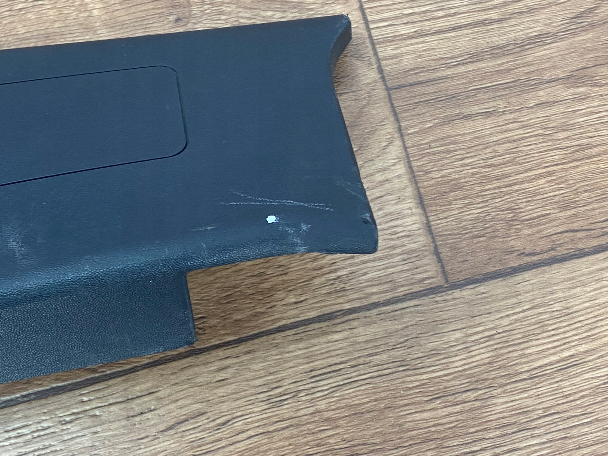 moulding side left cap paki Dodge Ram 1500 2019+ USA
