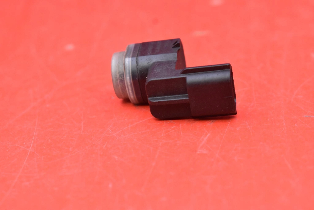 Sensor Parken heck PDC 284426105R RENAULT TRAFIC 3 III 14-21
