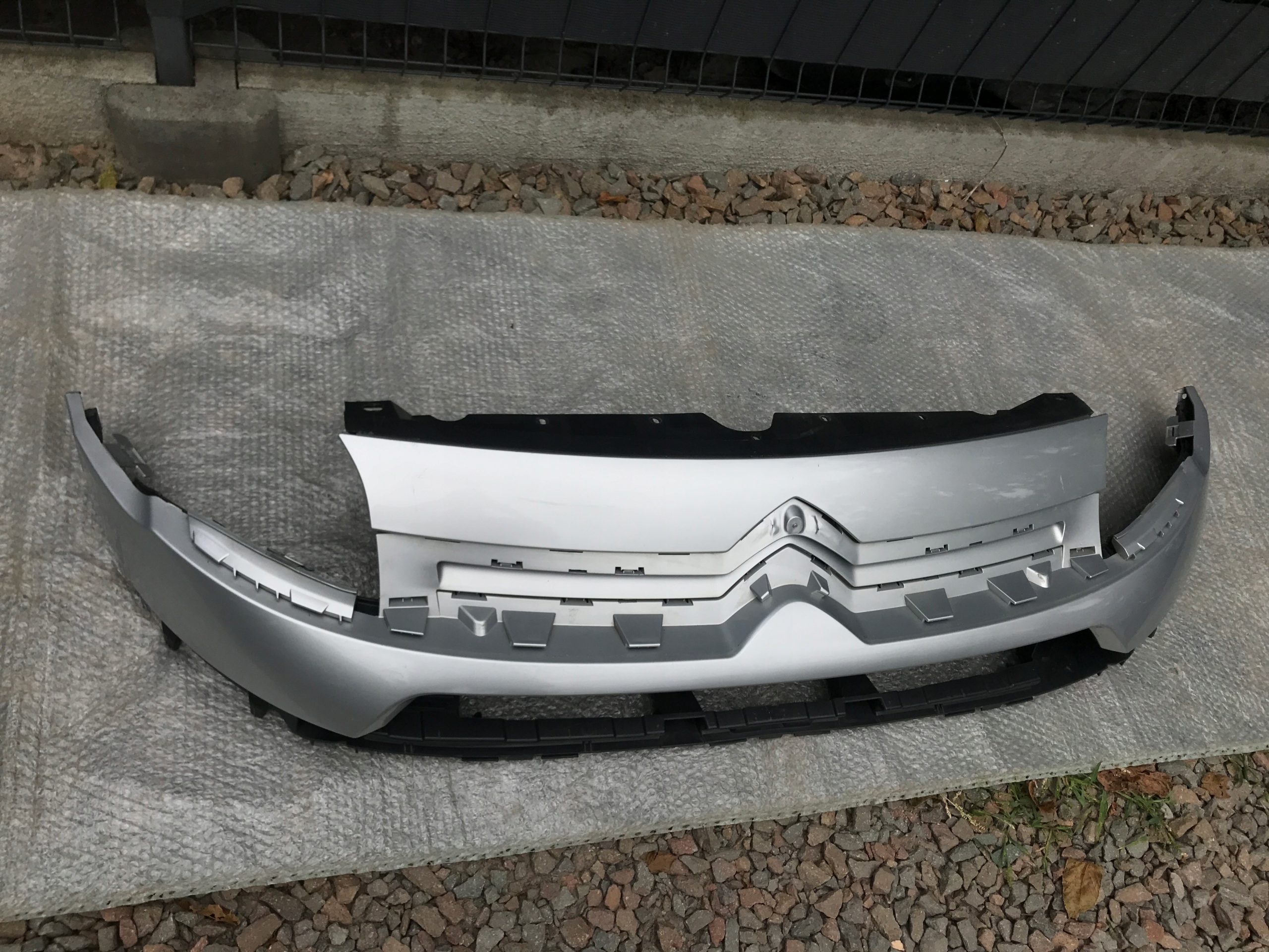 Citroen Berlingo III Kühlergrill FRONTGRILL Kühlergitter - Thumbnail 3