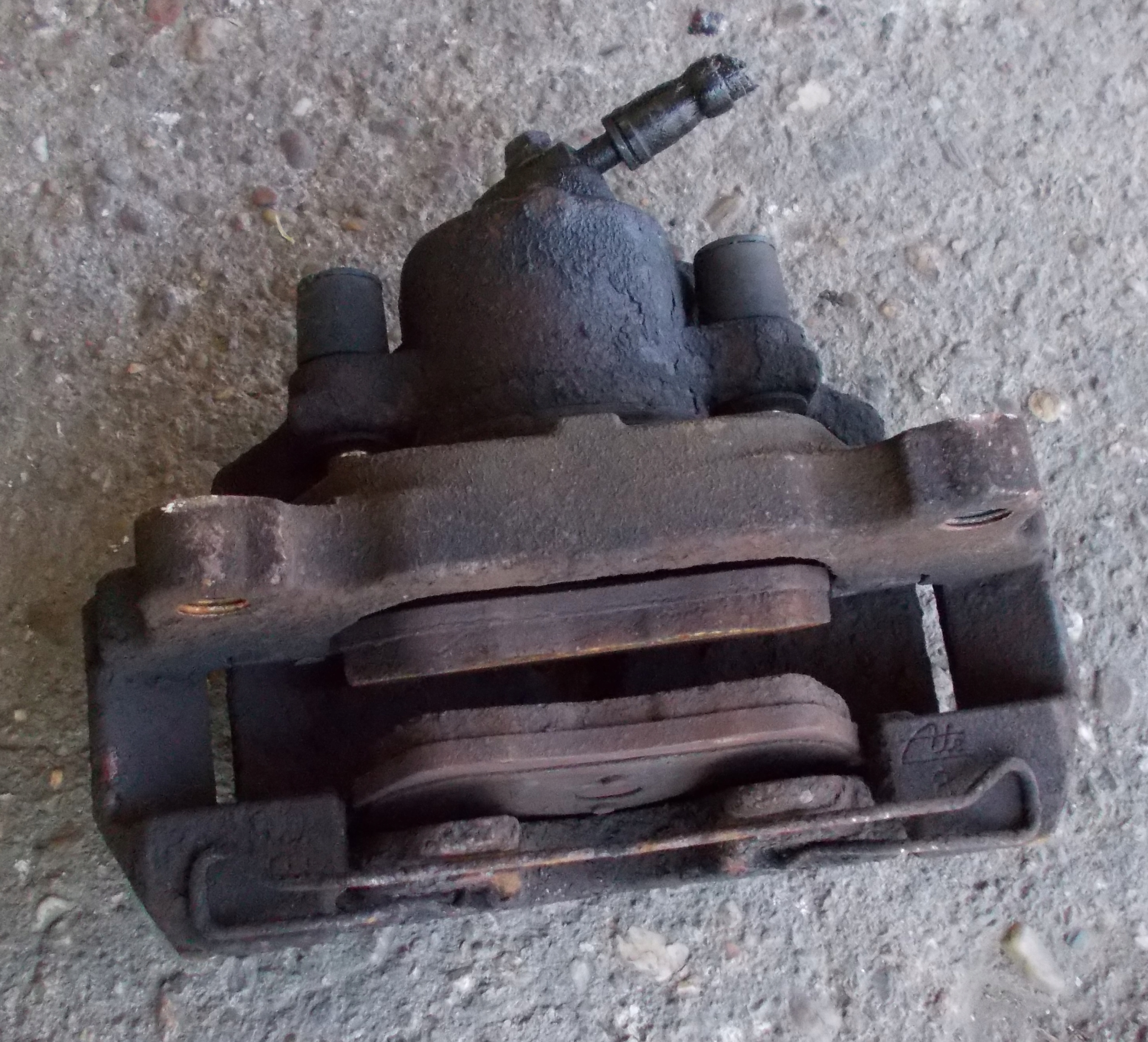 SKODA OCTAVIA II 2.0 TDI 06R caliper brake right front
