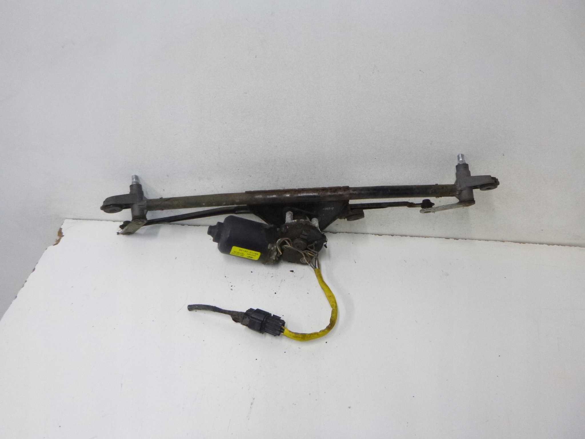 wiper mechanism front Hyundai Santa Fe and SM
