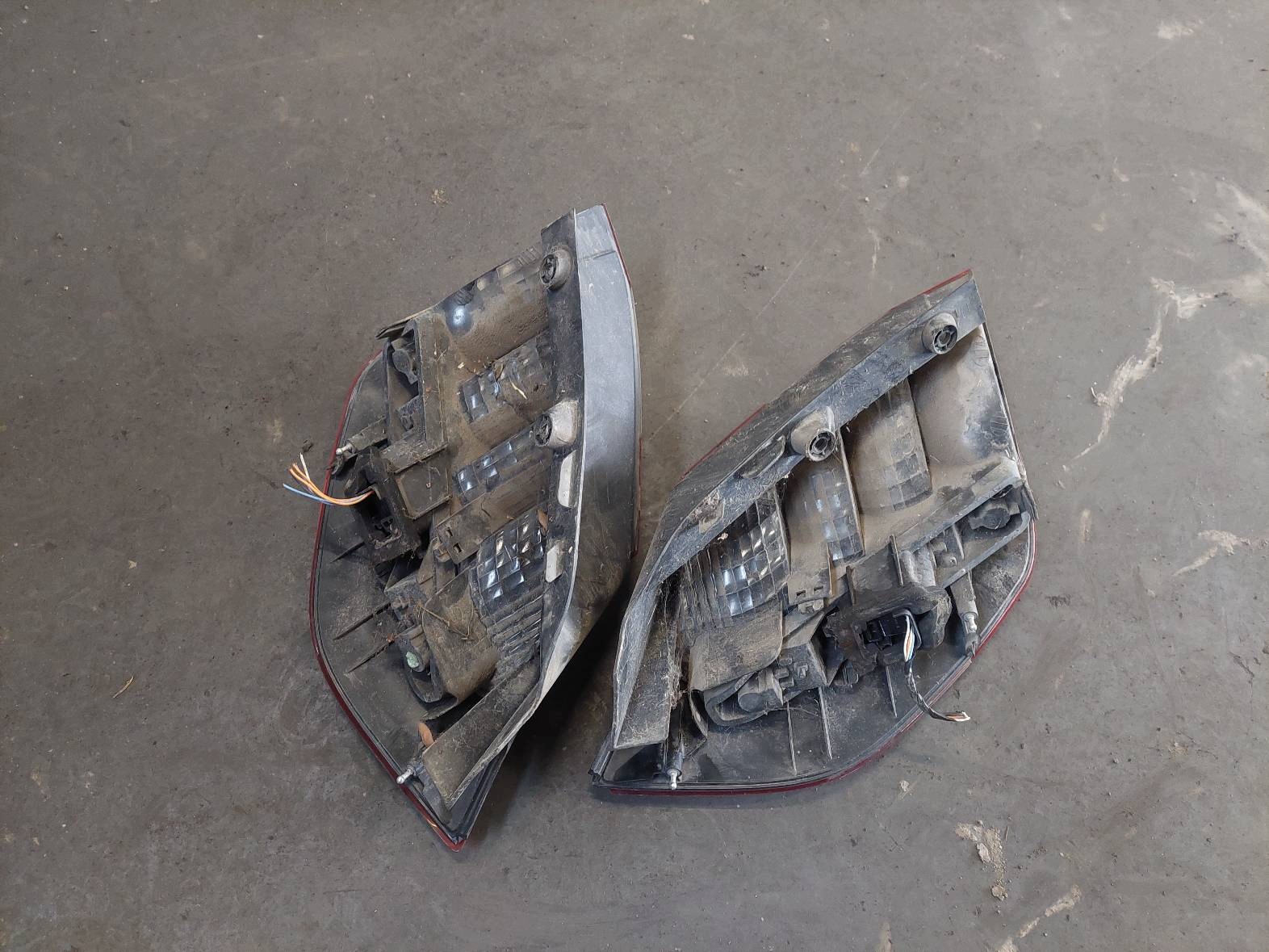 complete rear part RENAULT GRAND SCENIC II TEA19 trunk door boot bumper lights