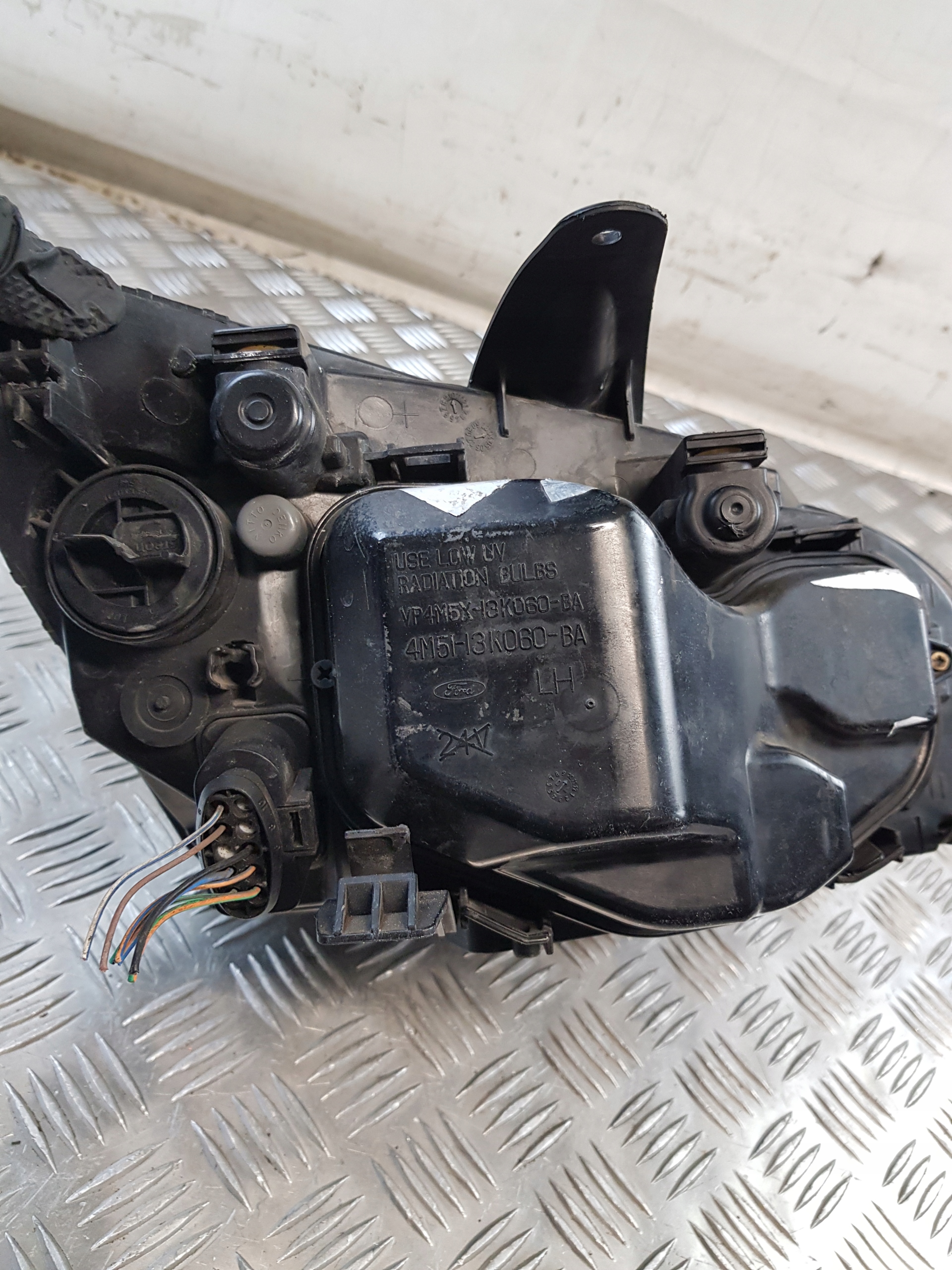 light left front 4M51-13K060-BA FORD FOCUS MK2 EUROPA