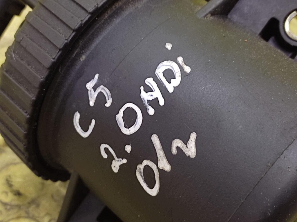 CITROEN C5 i 2.0 HDI poklopač filtera goriva 9642105180