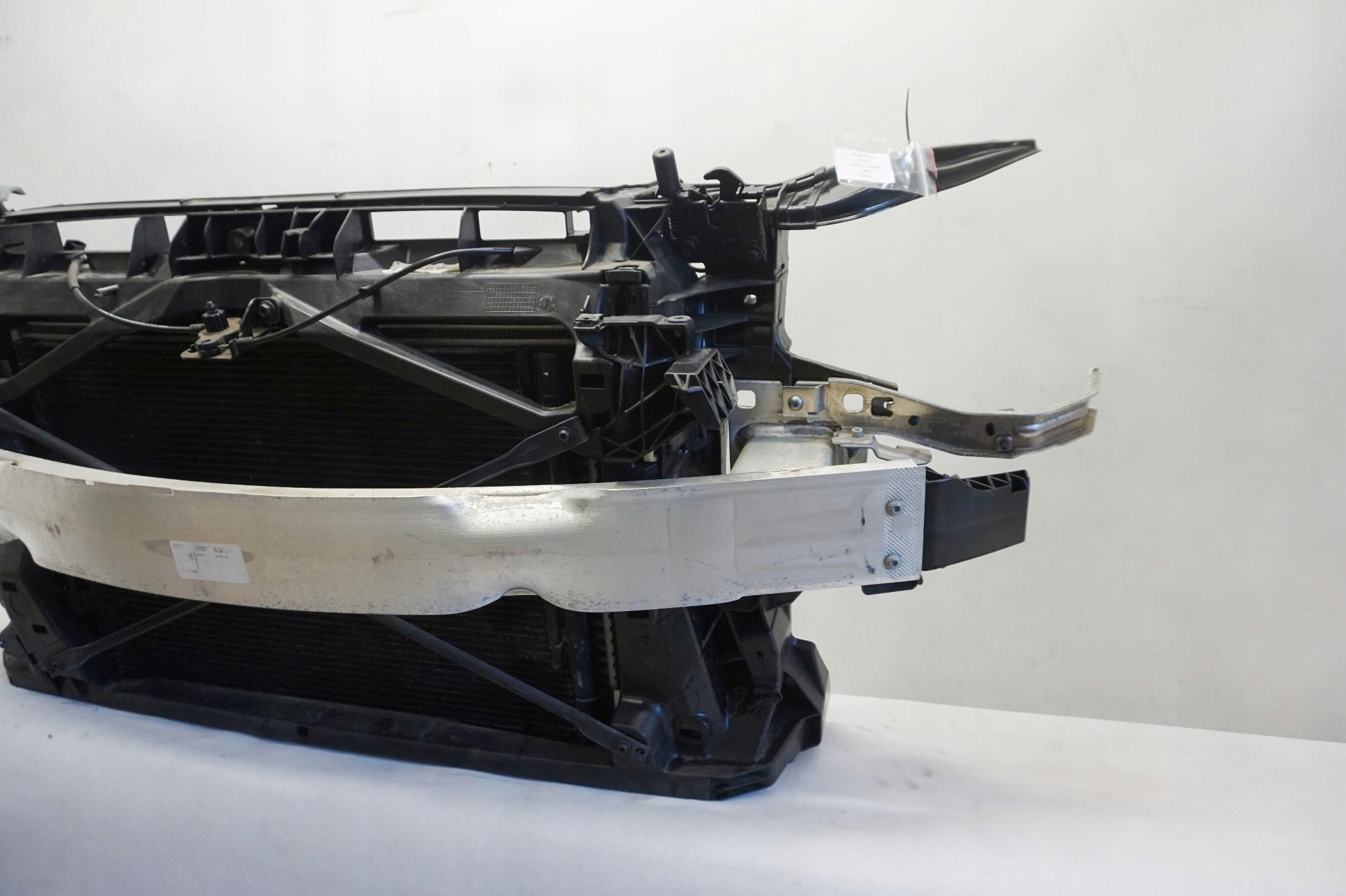 PAS PRZEDNI CHŁODNICE 2.0 TFSI AUDI TT 8S 5Q0959455AN 5Q0121203CL Producent części Audi