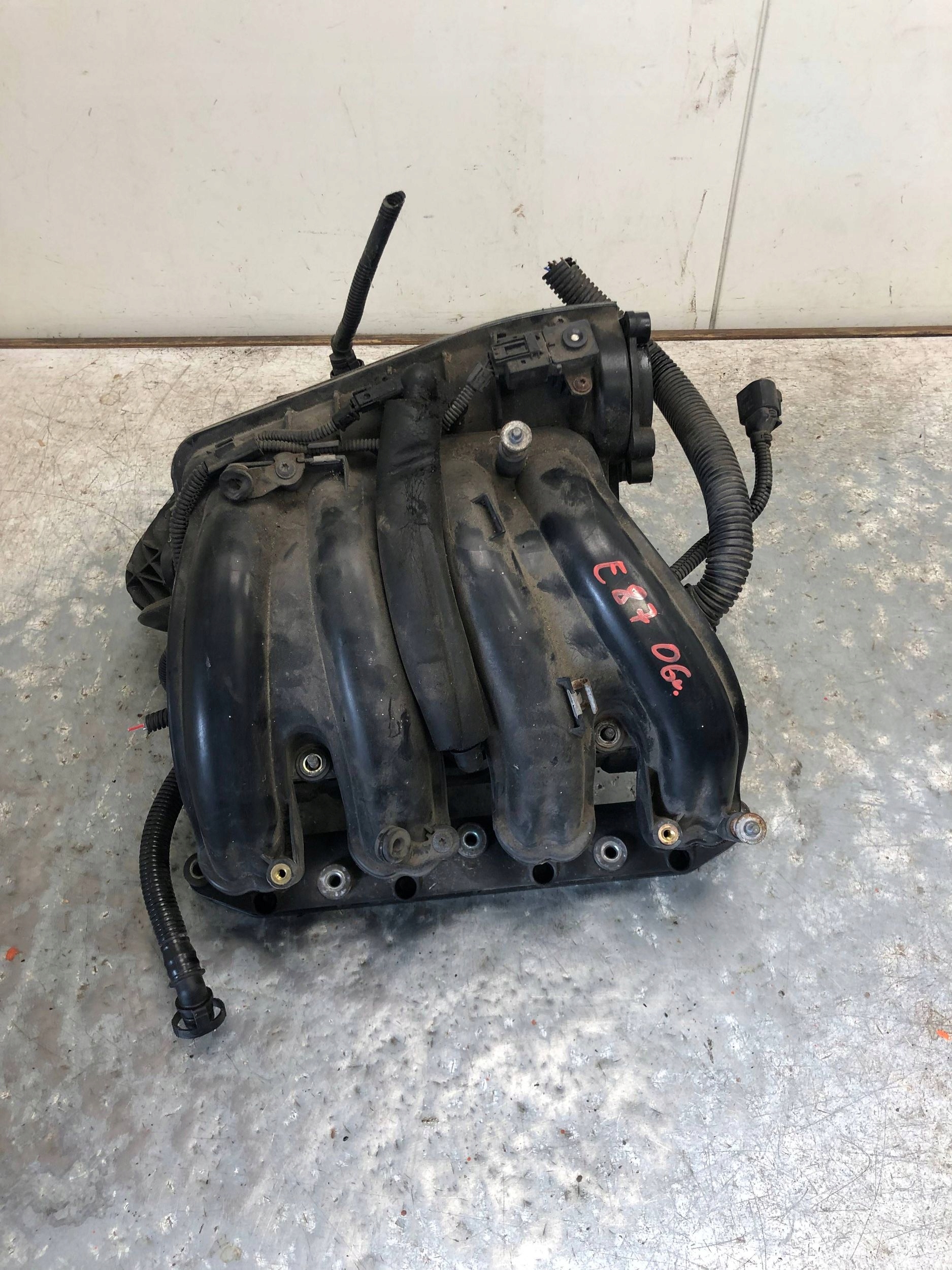 intake manifold BMW E87 1437938