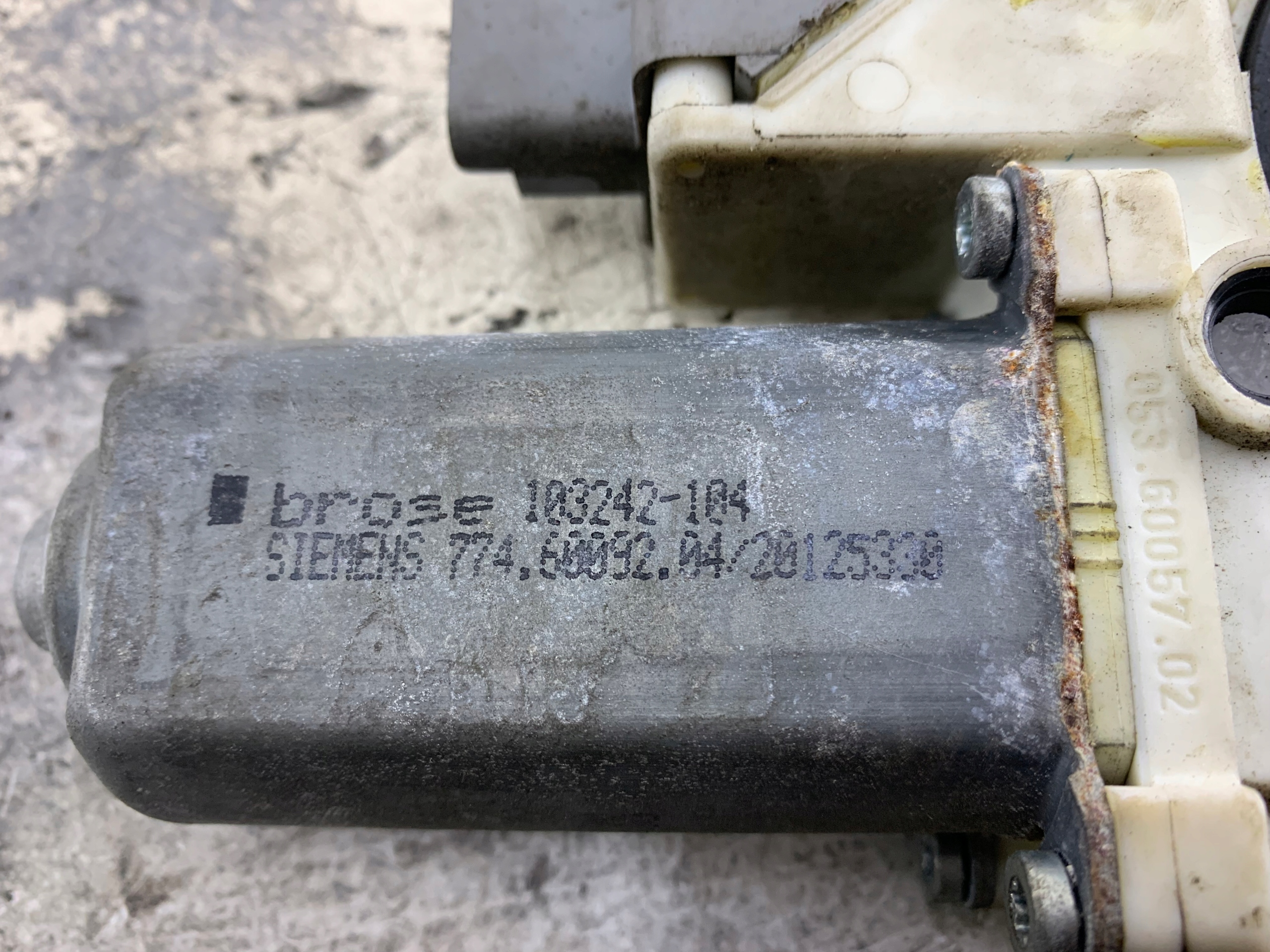 PEUGEOT 607 mini motor windows left front 103242-104