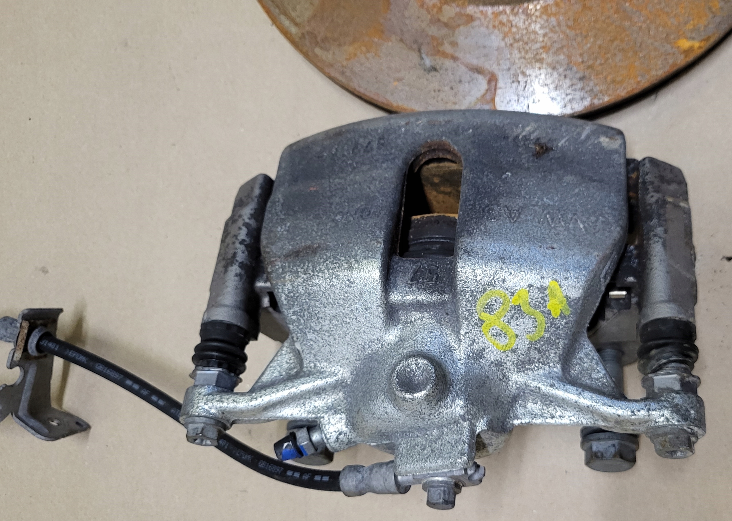 caliper brake disc left front VW PASSAT B8 3G SEAT LEON CUPRA SKODA OE