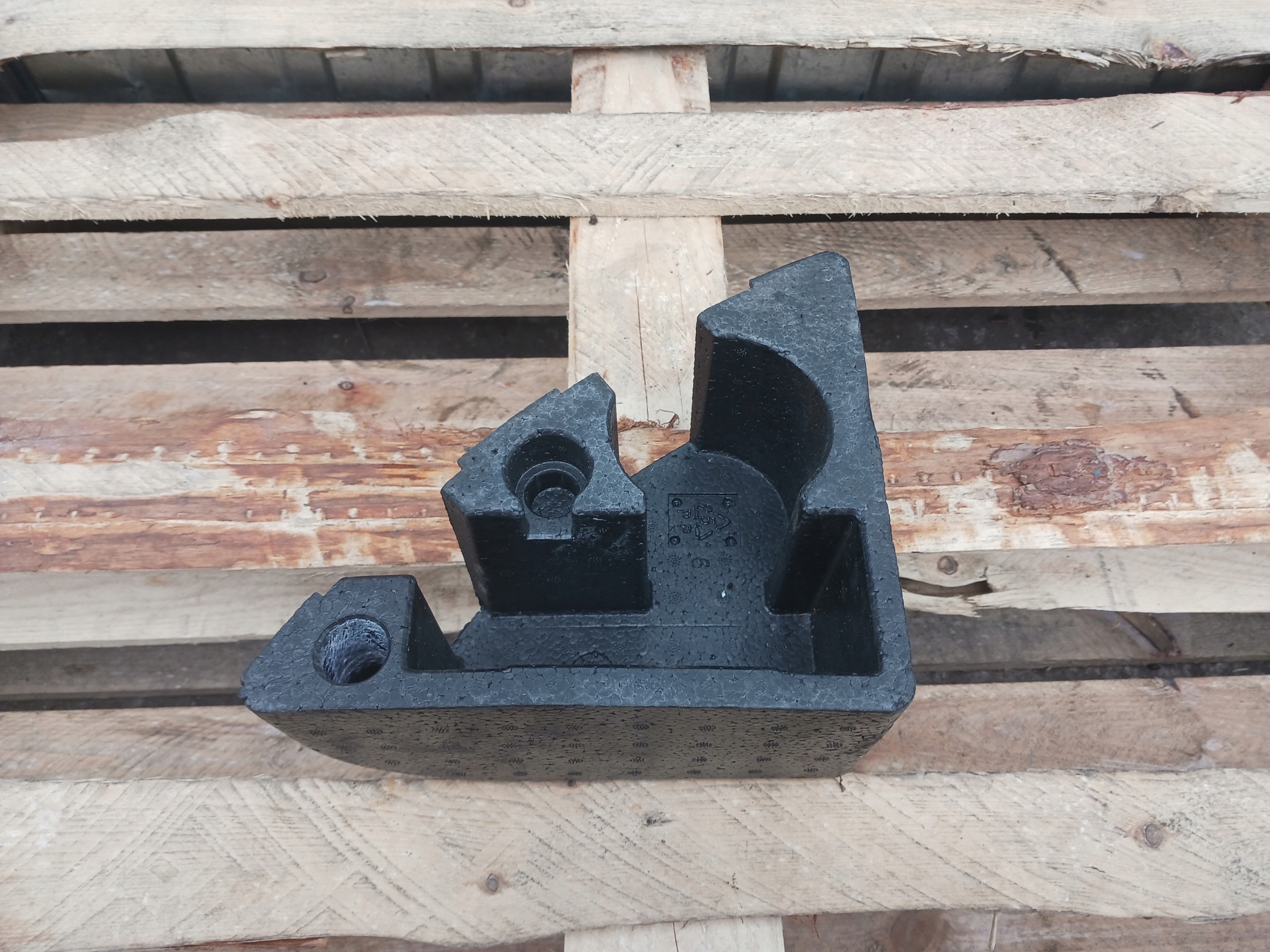 boot floor well jaguar XF 250 3X23-19H323-AA