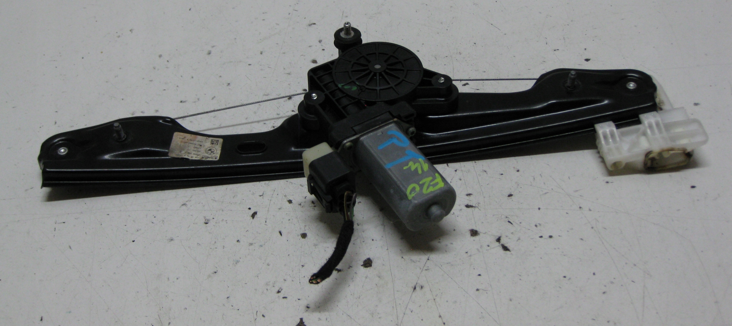 BMW F20 1.6i 14R window regulator right rear part 7242556