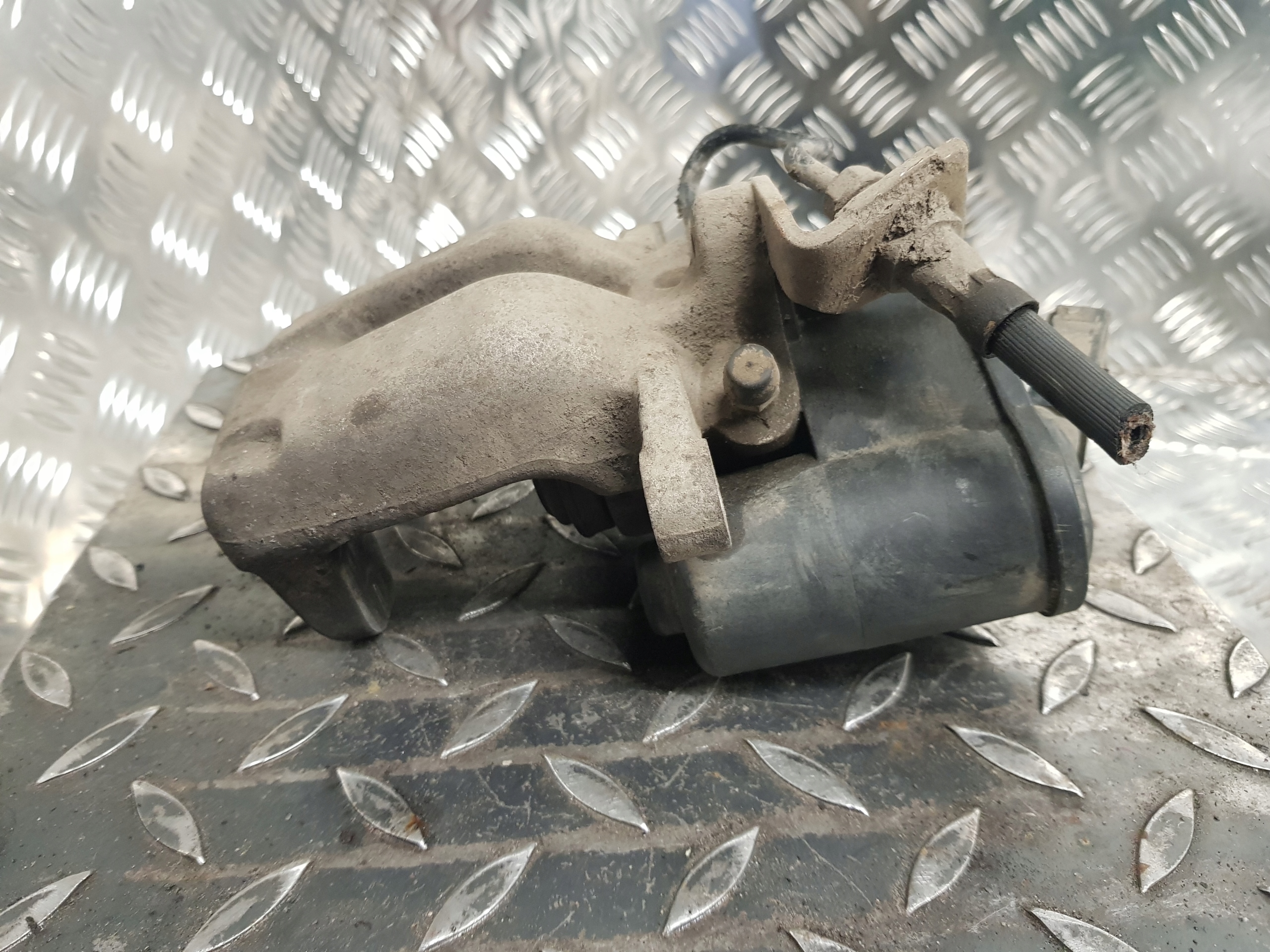 caliper brake left rear part rear VOLKSWAGEN PASSAT B6