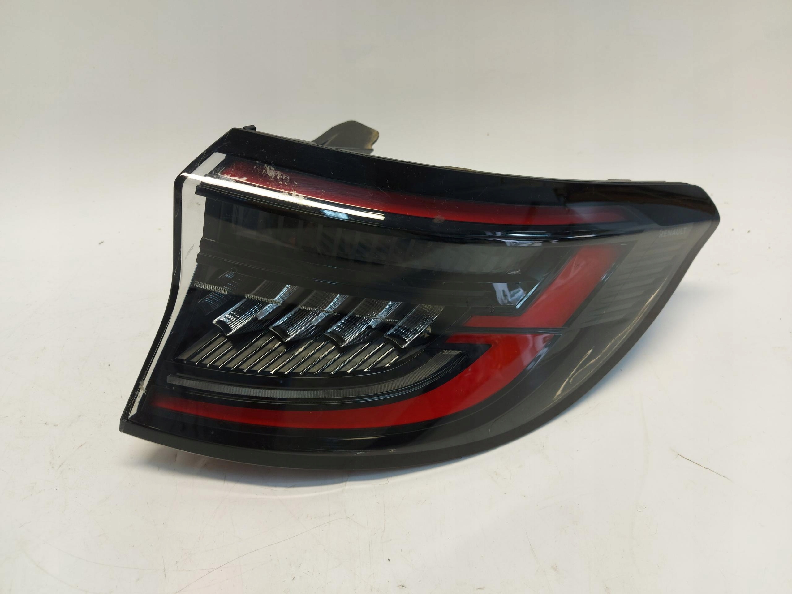 RENAULT AUSTRAL E light right rear part 265501807R