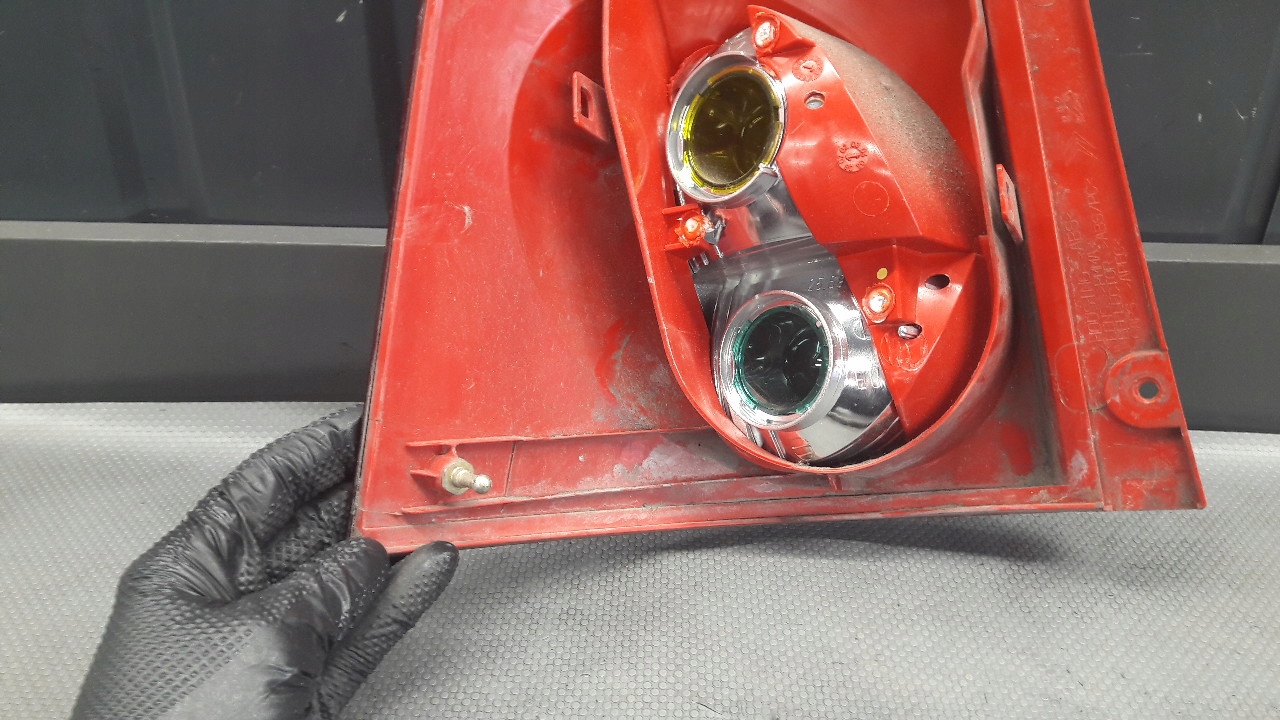 фонарь правый задний CITROEN C1 европа