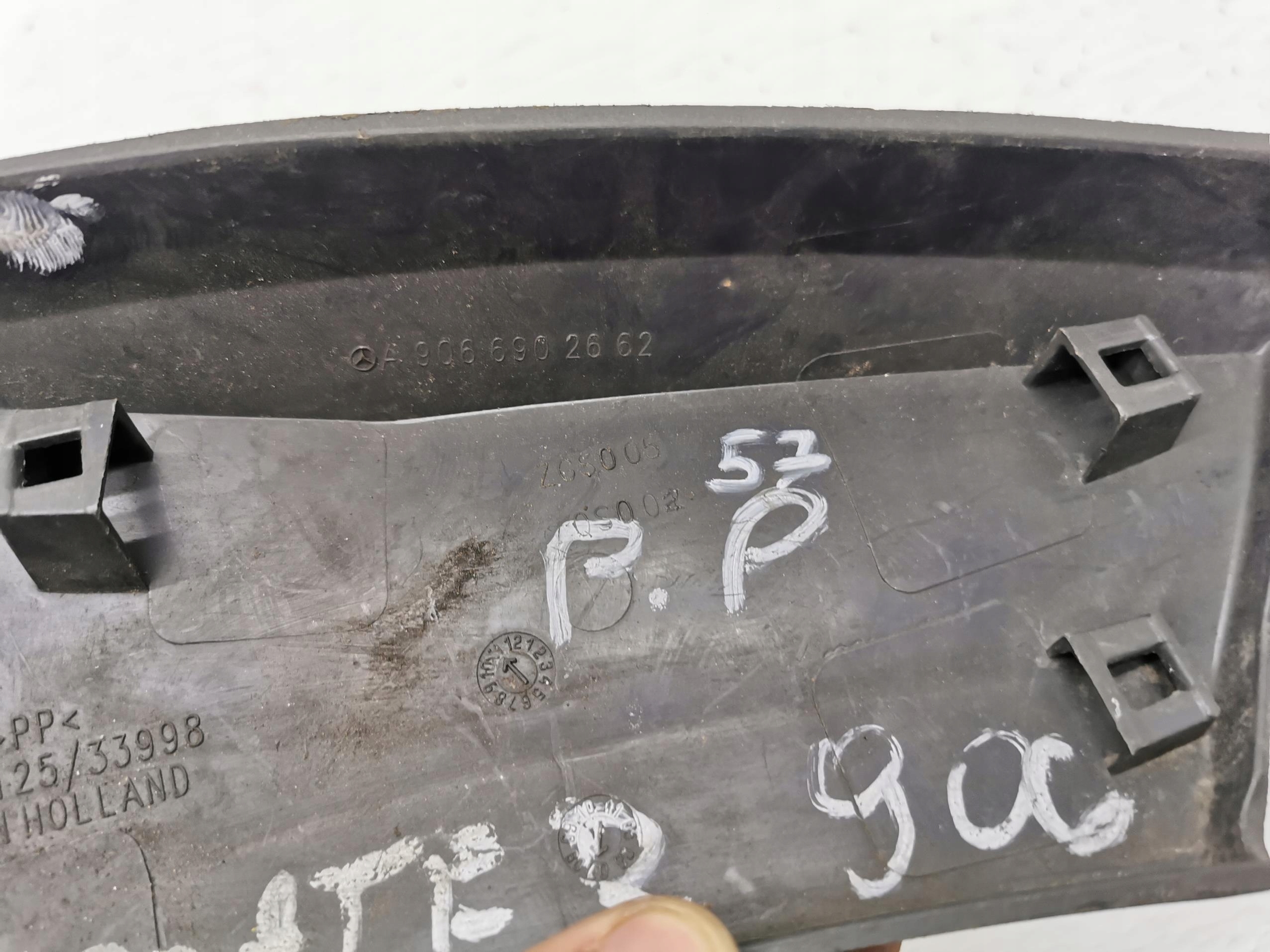 Moulage Aile MERCEDES SPRINTER W906 A9066902662