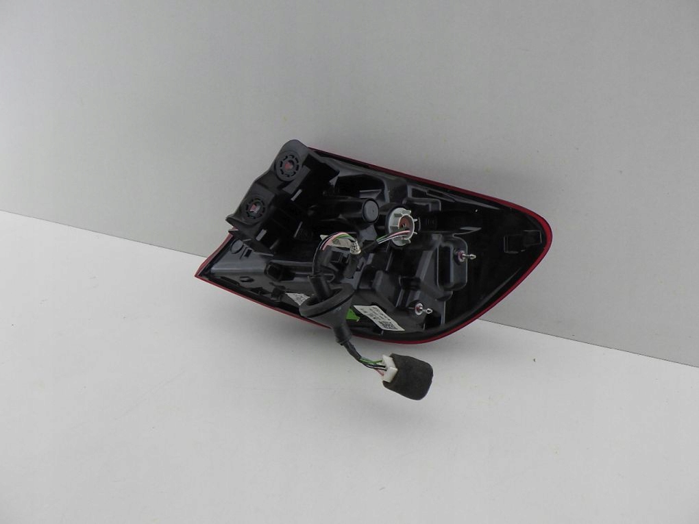KIA CEED III 3 LIFT KOMBI SW LED light rear left