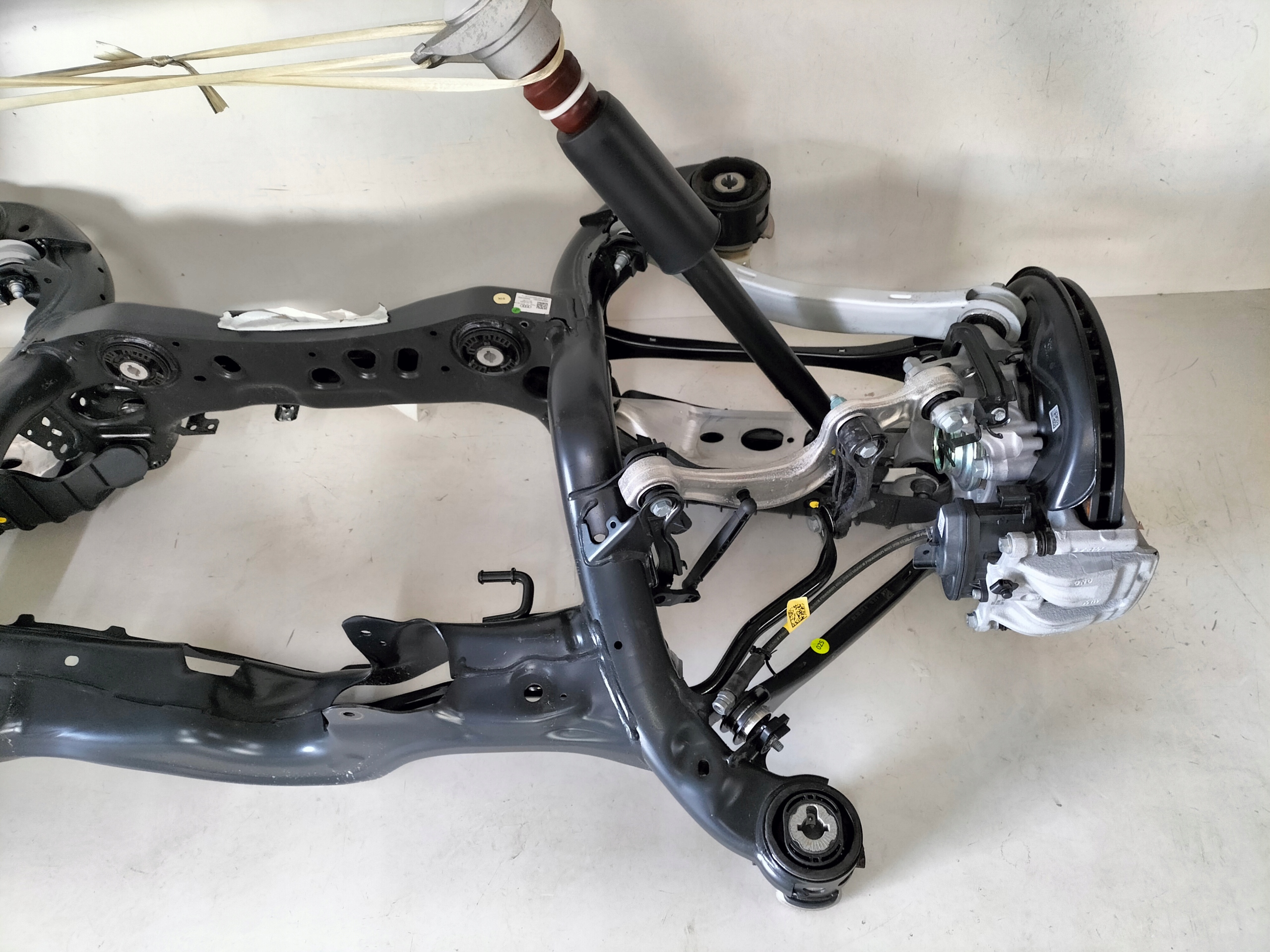 sususpension rear. rear part axle beam subframe swing caliper arm AUDI A7 VW