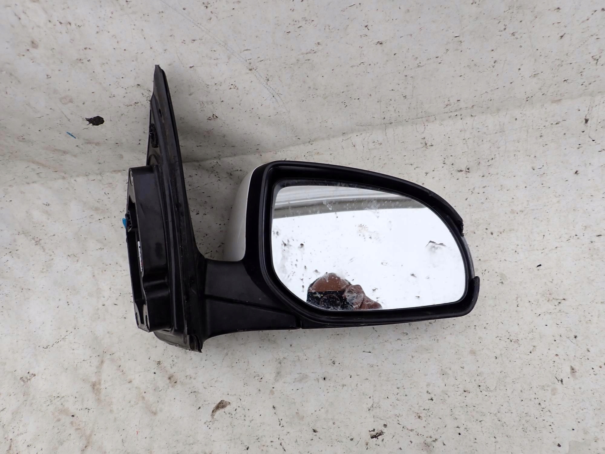 HYUNDAI I20 and 1 08-15 mirror front front right