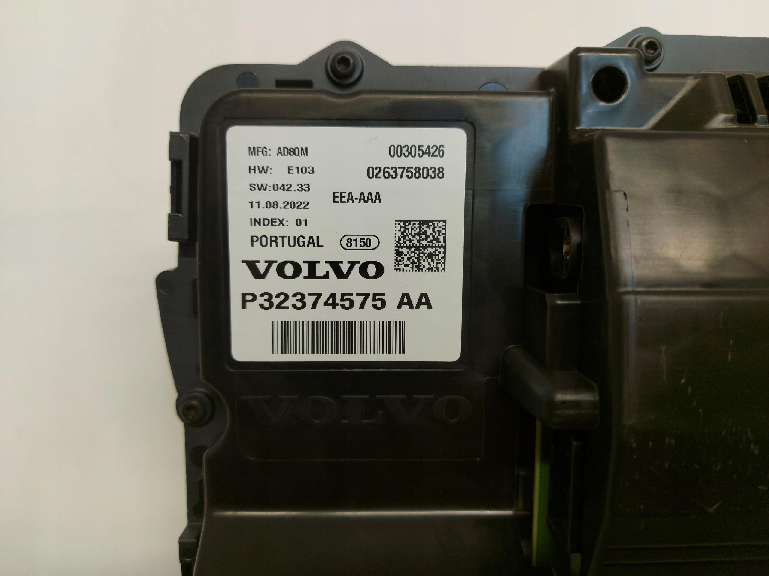Volvo XC40 Lift dials dials P32374575