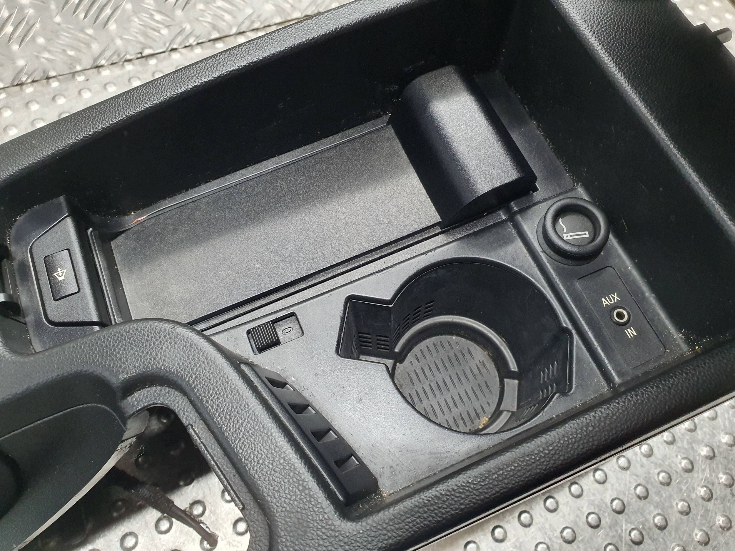 TUNEL media bracciolo 7153713 BMW 3 E90 E91 E92 E93