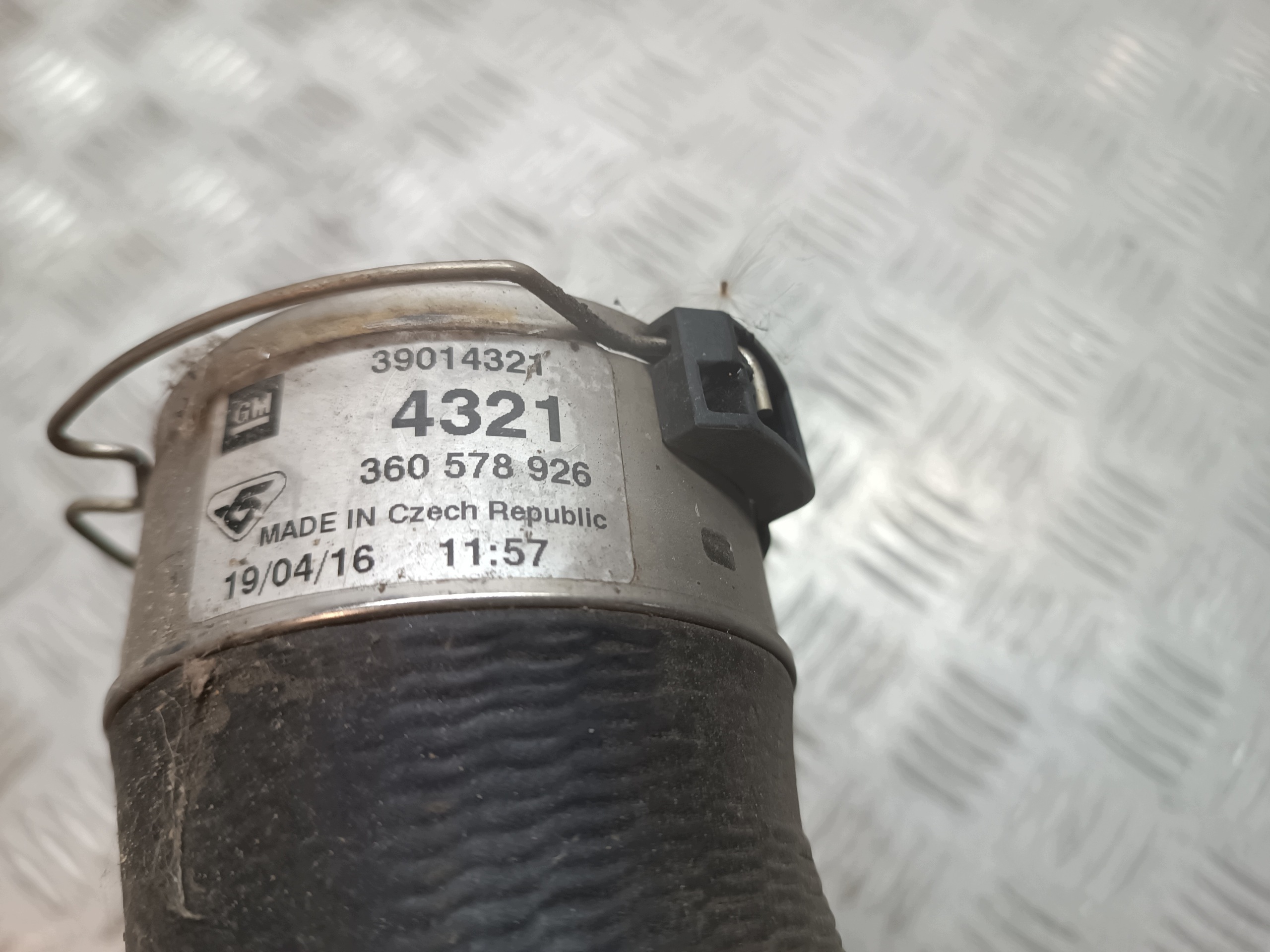 hose pipe intercooler OPEL ASTRA K V 1.6 CDTI 39014321
