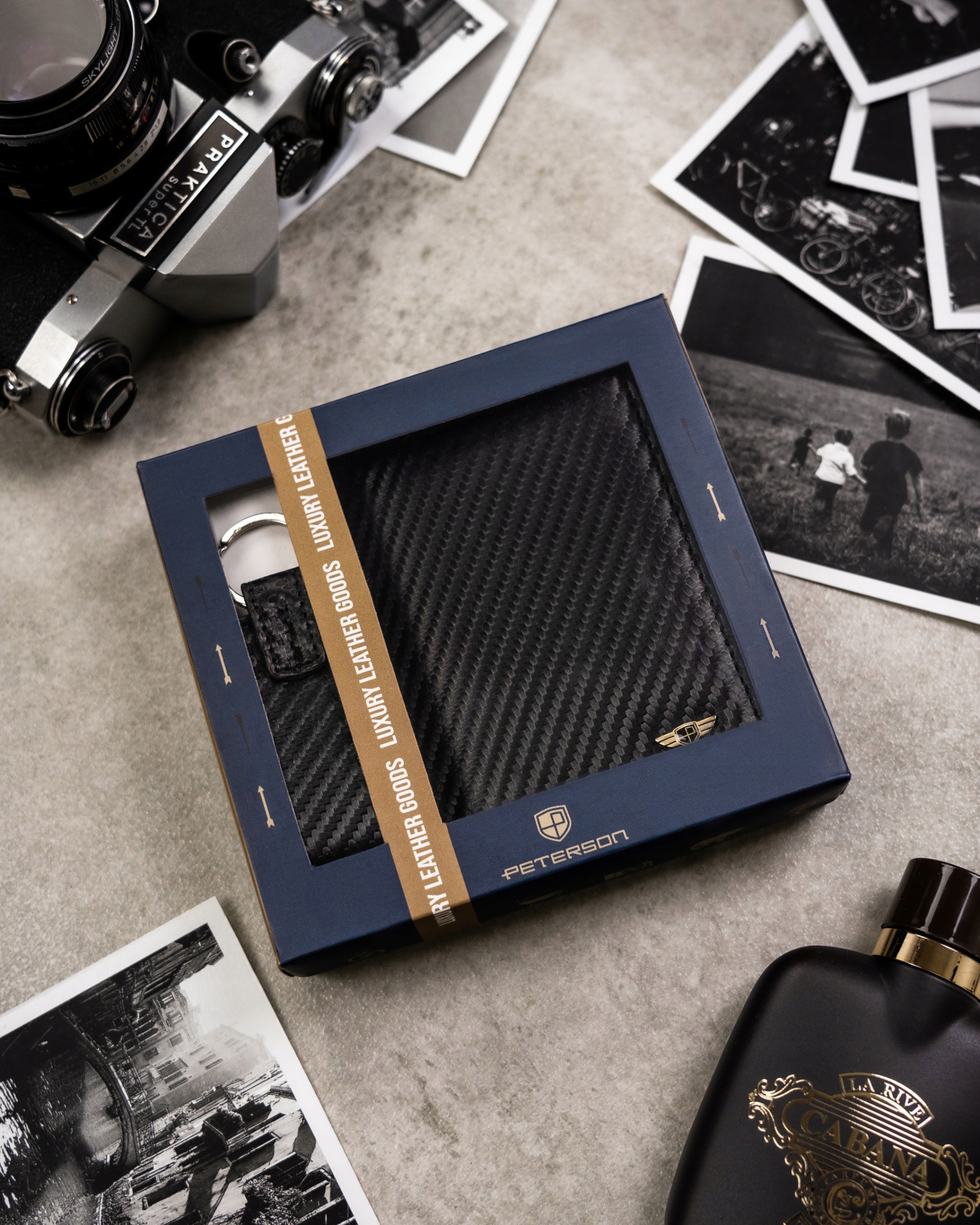 PETERSON portfel skórzany męski solidny na prezent Model PTN PK5-N4-6846 BLAC