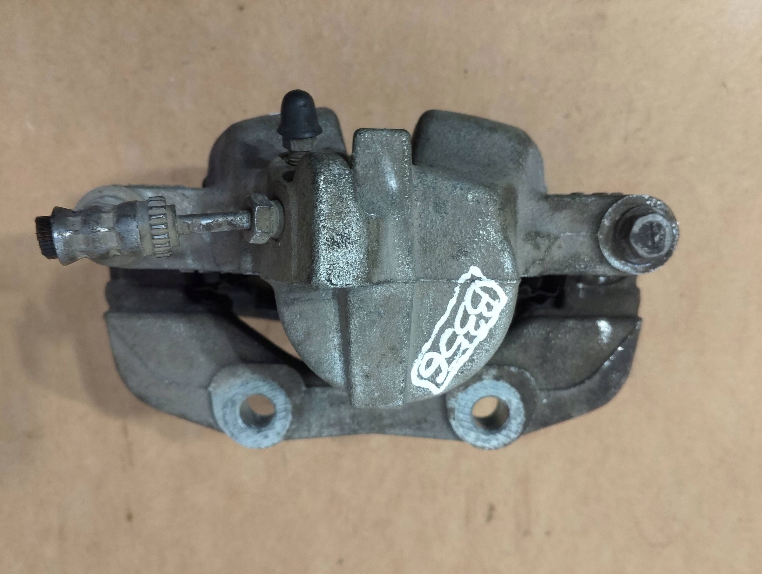 Peugeot 208 II caliper brake front left L94144 (B356)