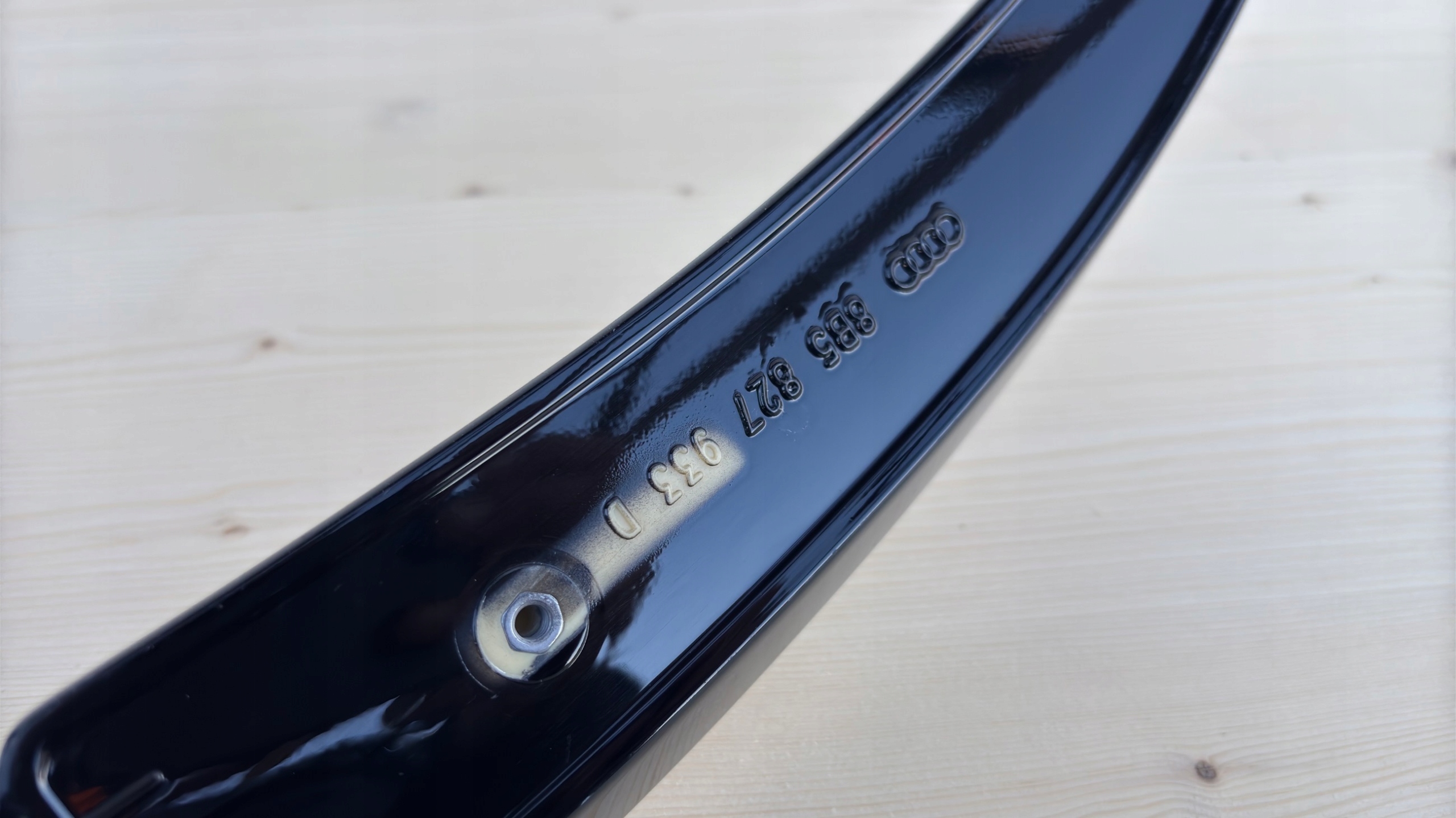 AUDI 8B5 RS SPOILER bonnet LOTKA 8B5827933D K125/1177