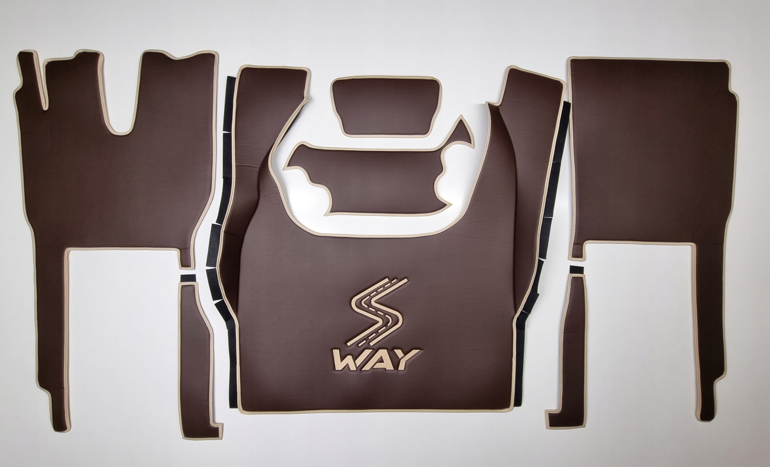 Iveco S-way Koberce Hladké Ekokoža Výšivka