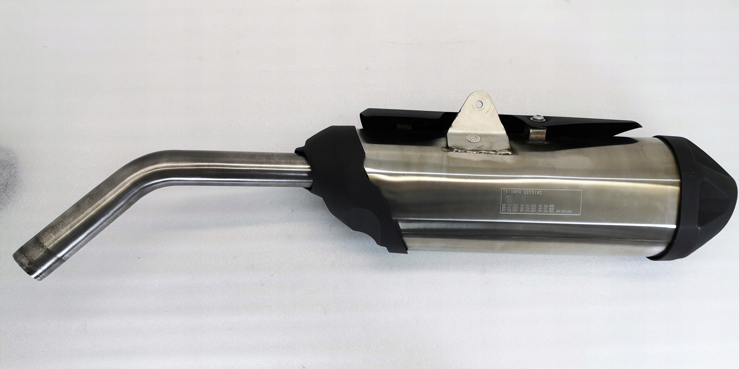 TRIUMPH TIGER 800 XCX XRT WYDECH TŁUMIK T2205140 Numer katalogowy części T2205140