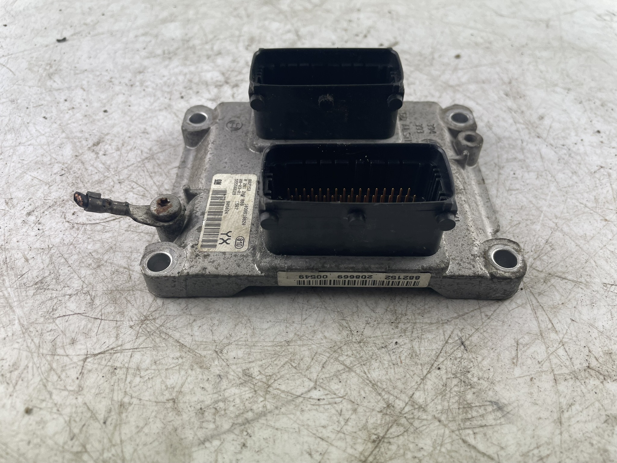 unité de commande électronique uce moteur 0261208669 55556629 Opel Astra G 1.4