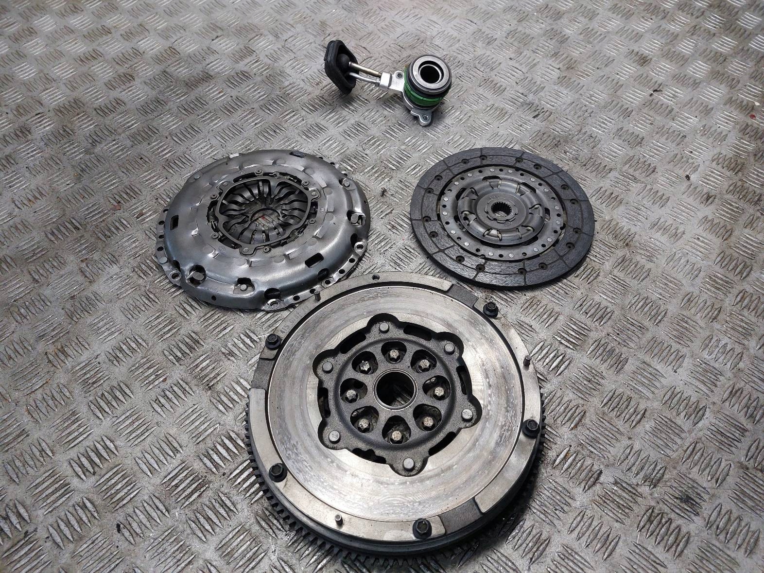 VOLANO USATO + disco + di pressione + LOZYSKO FORD MONDEO MK3 2.0 TDDI