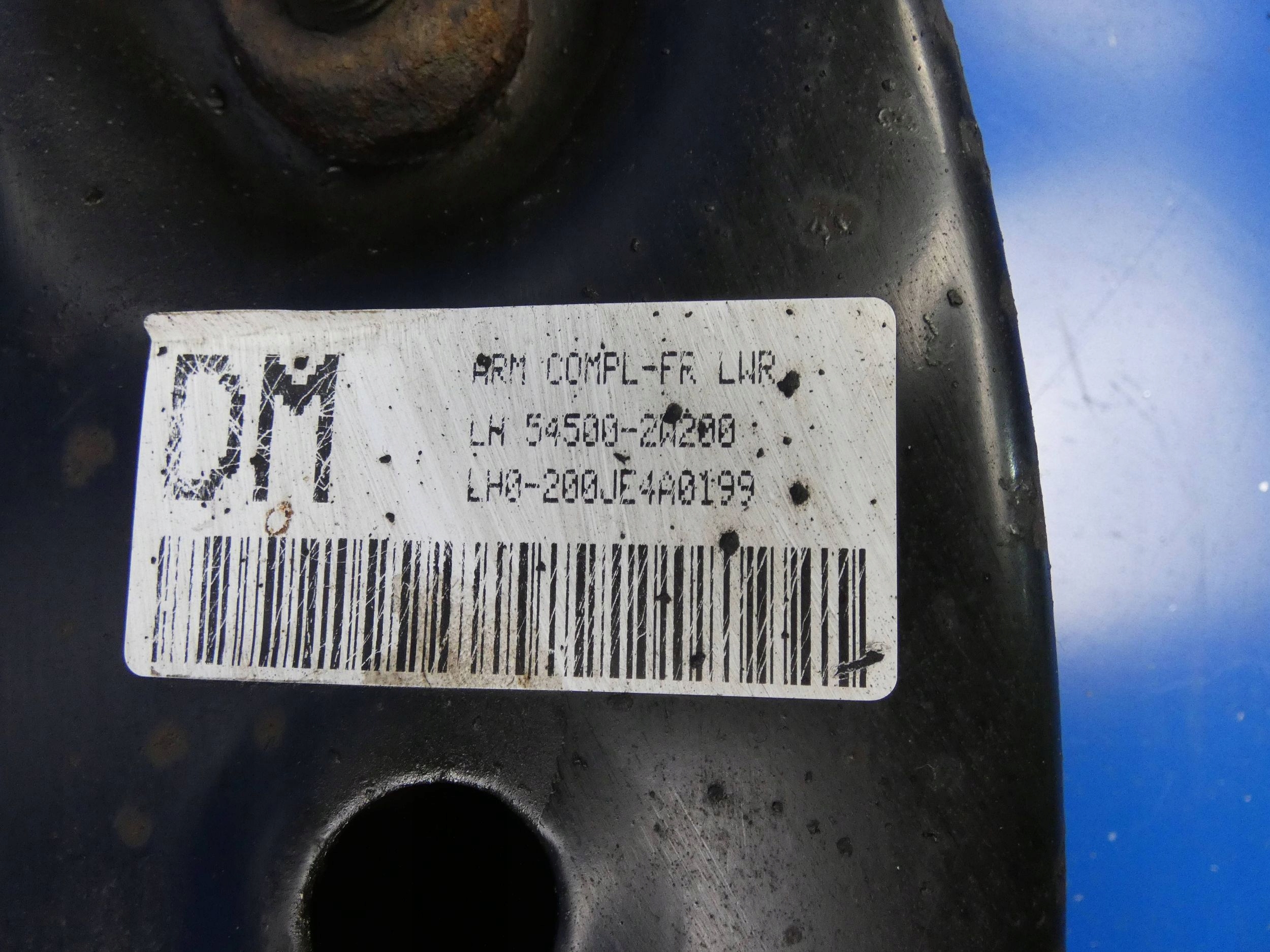 HYUNDAI SANTA FE III arm right front front