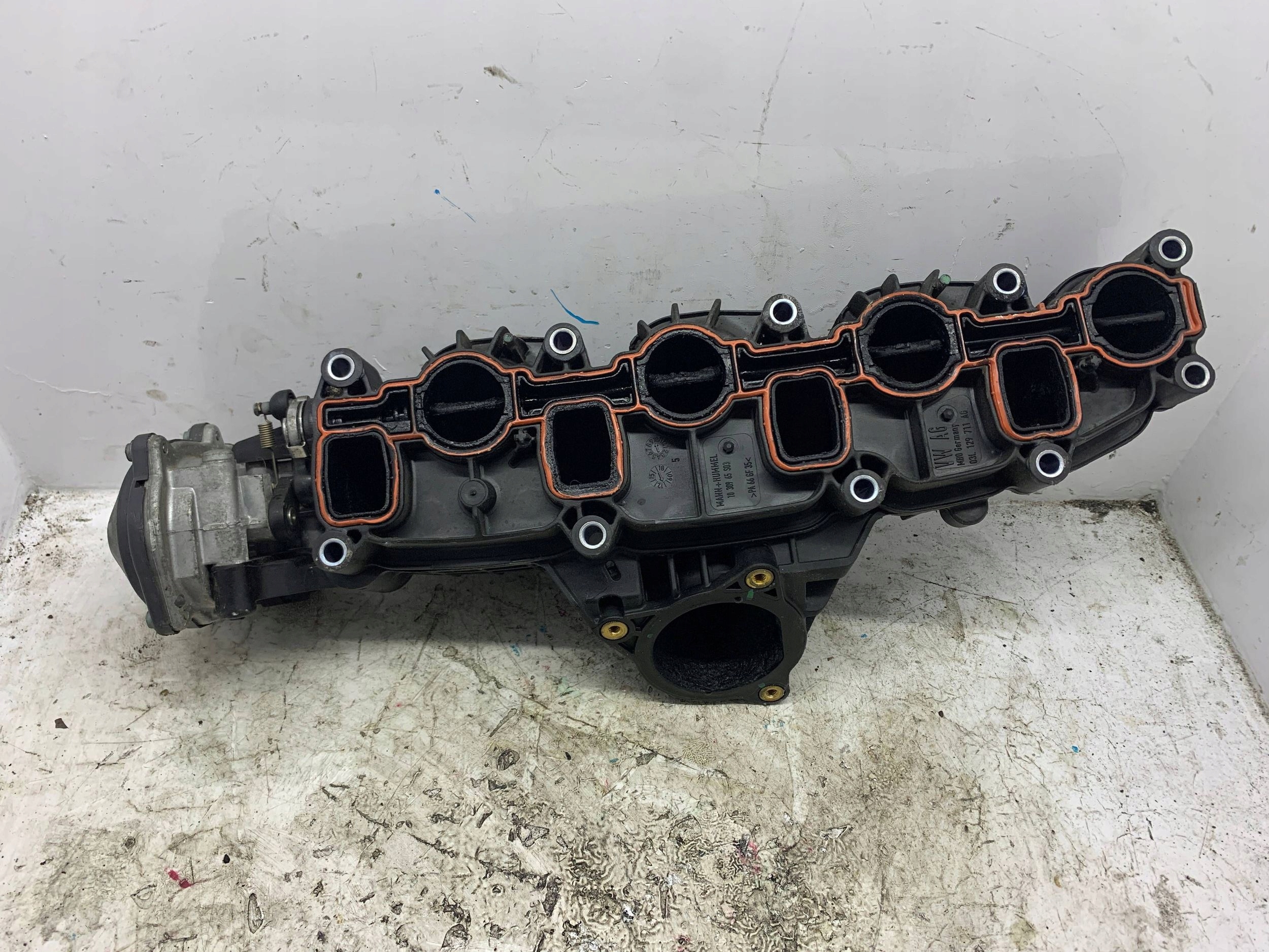 intake manifold 03L129711AG VW AUDI 2.0 TDI CAH