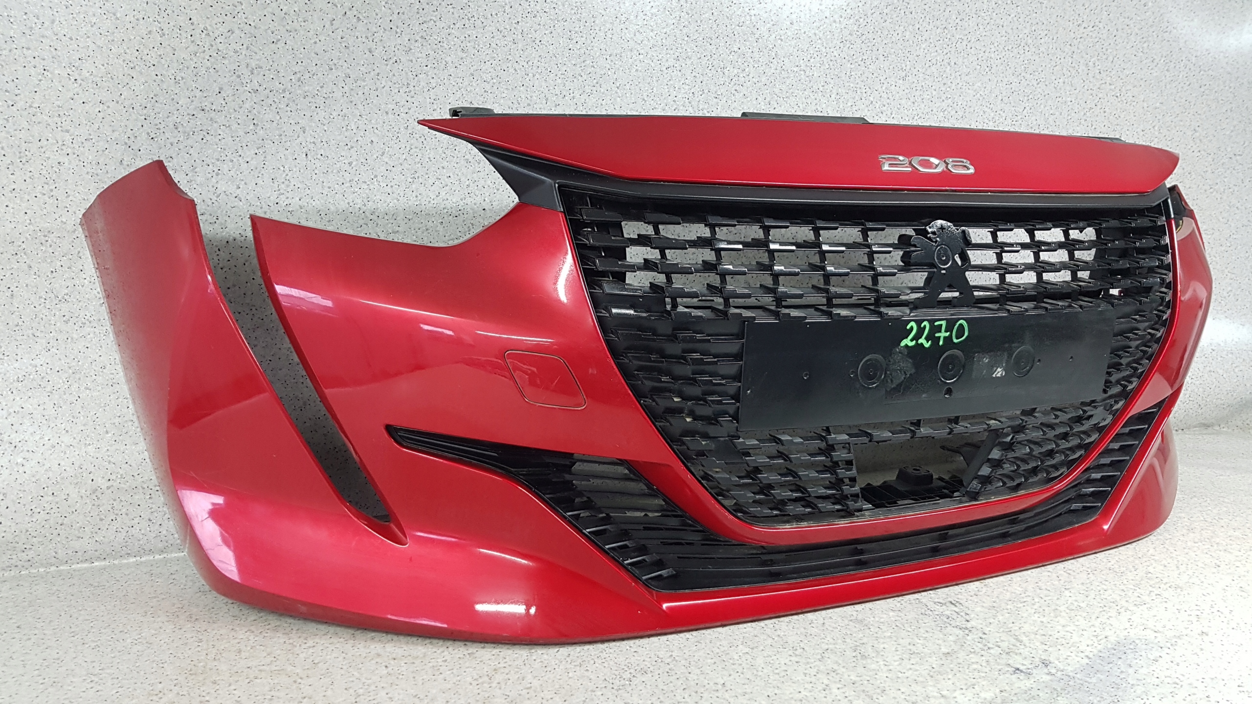 PEUGEOT 208 II 2019 - nárazník předek 2270