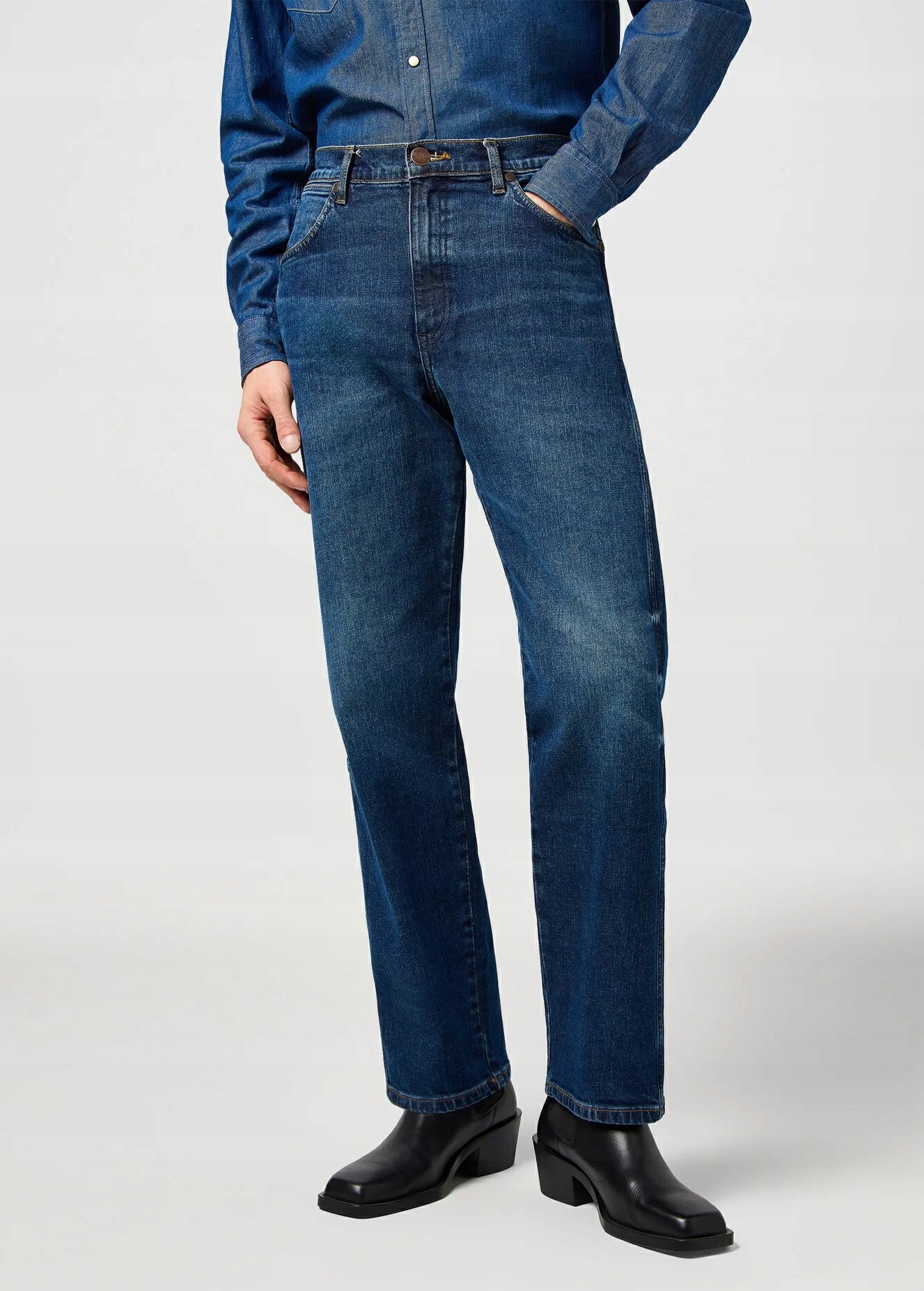 Pánské džíny Wrangler Frontier Relaxed 112362559 Meadow Haze W34 L30 Volné