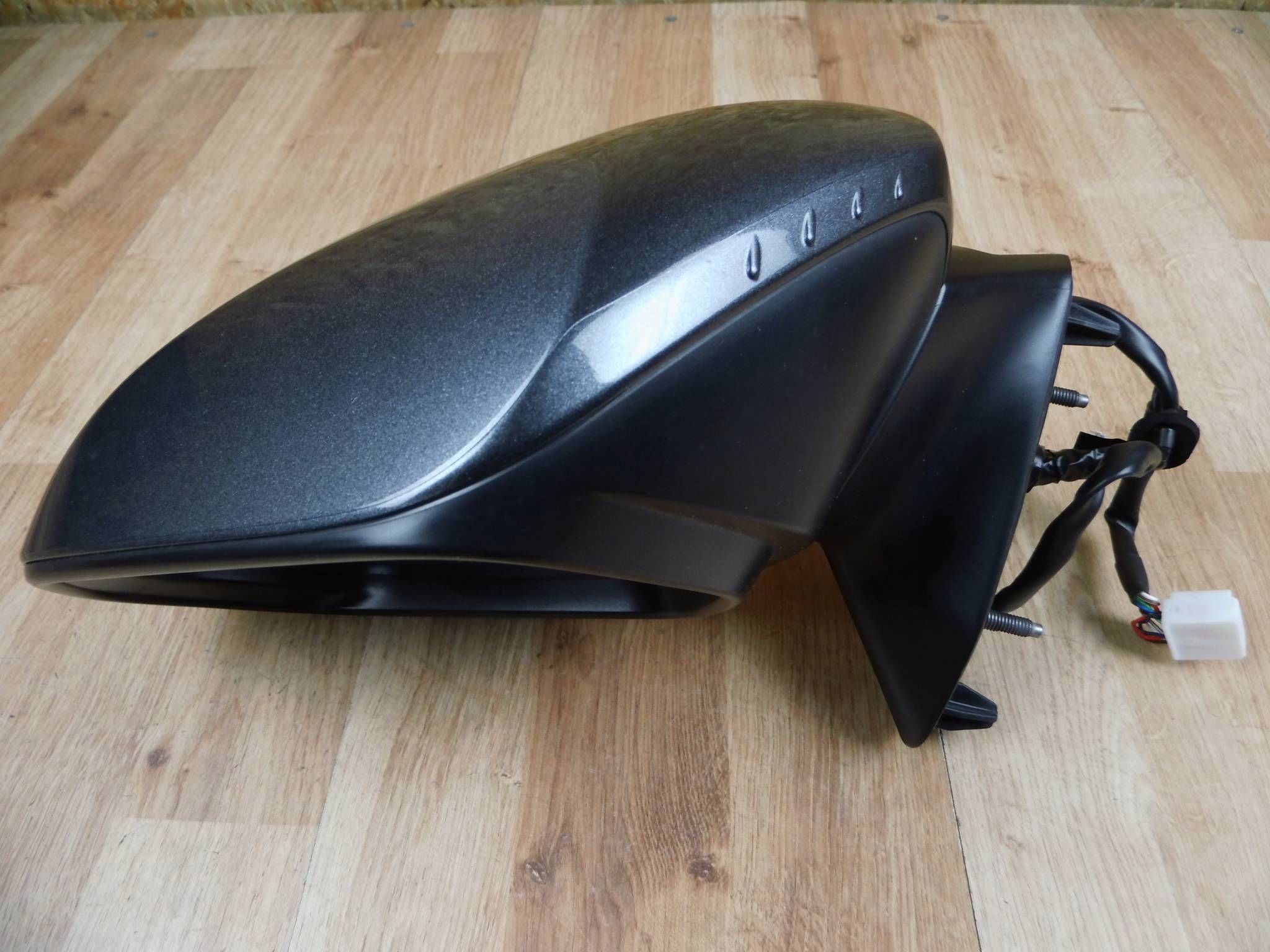 Toyota Yaris Cross 2020-2025 mirror left 9-PIN