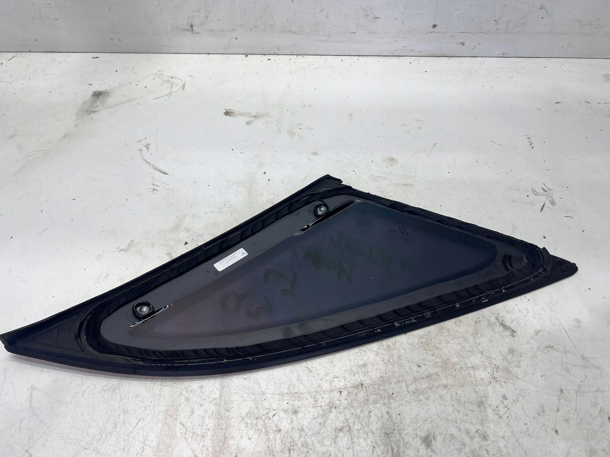 window bodywork left rear part CHROM FOLIA AUDI Q3 8U 2013R