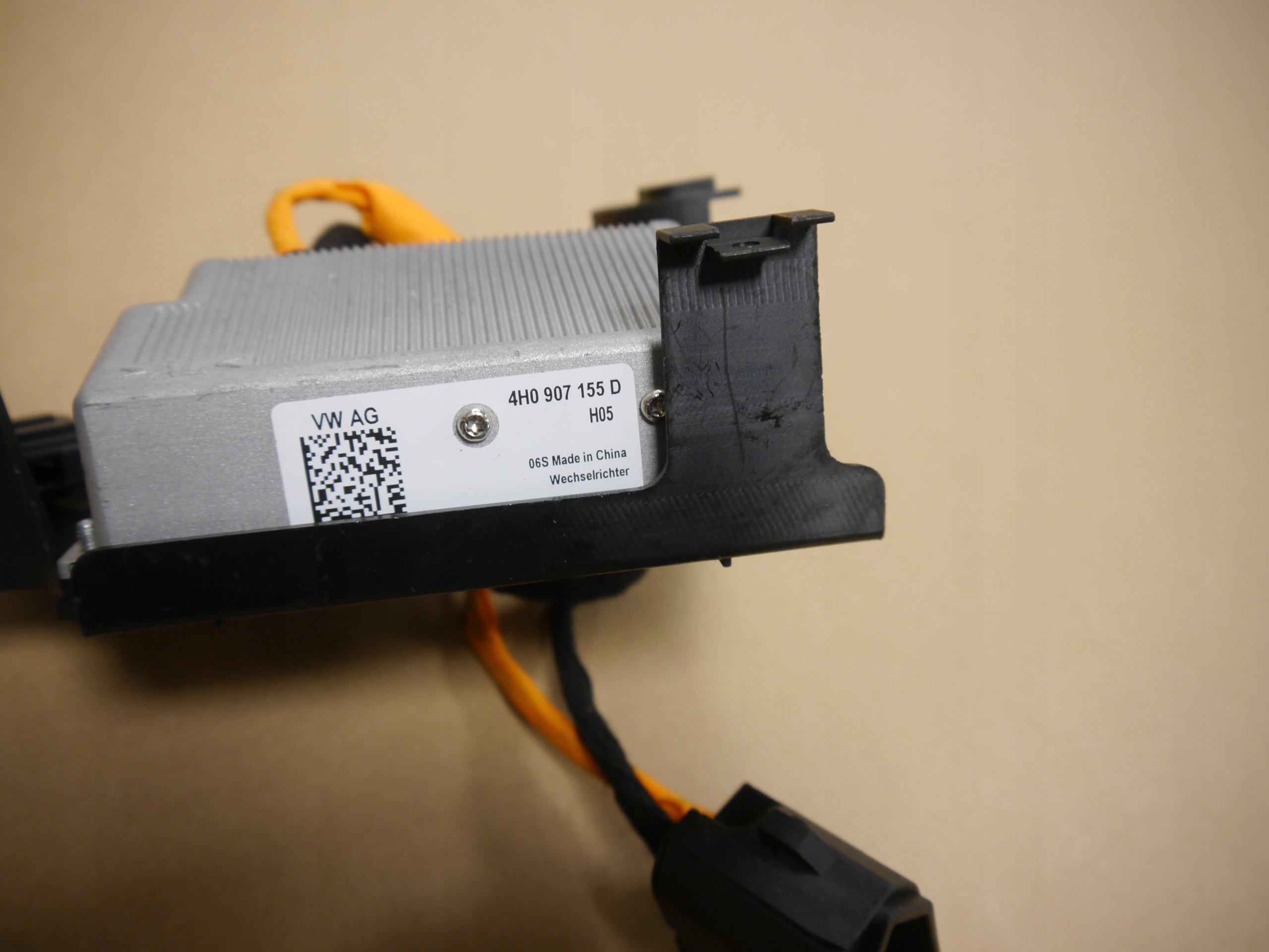 AUDI A8 D4 PRZETWORNICA NAPIĘCIA 4H0907155D Marka Inna