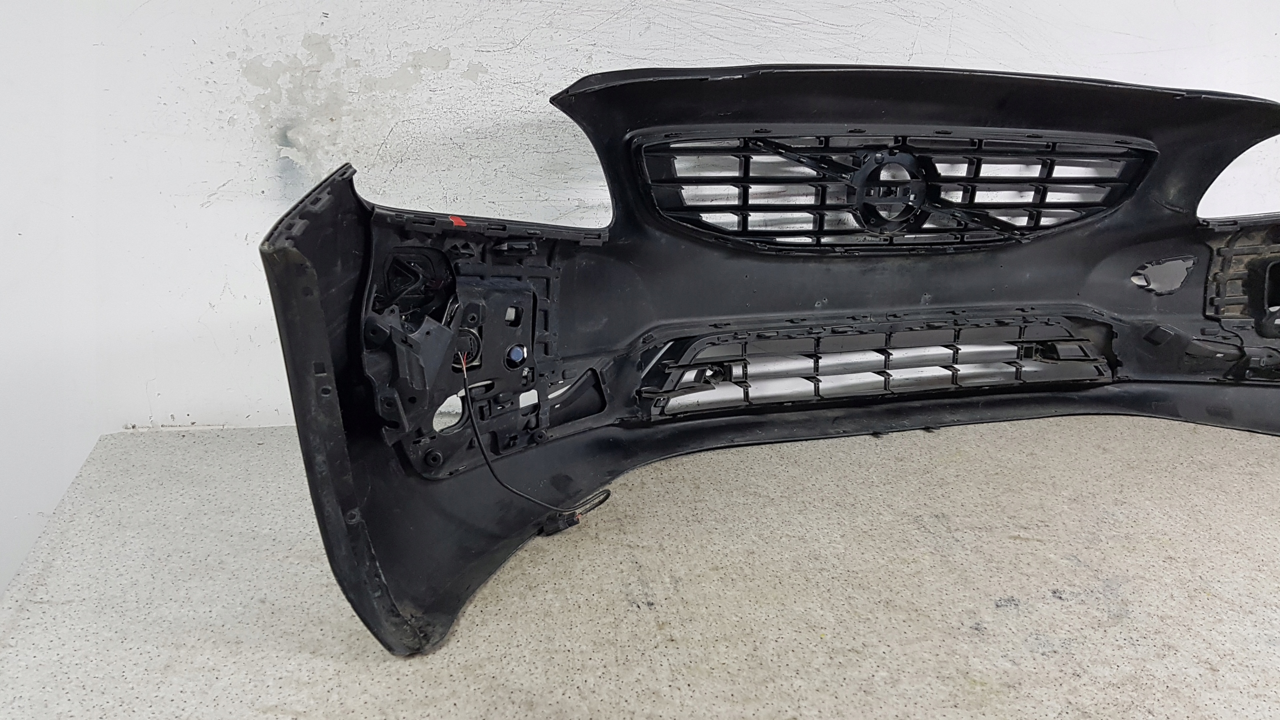 VOLVO S60 V60 2013 - bumper front 8552