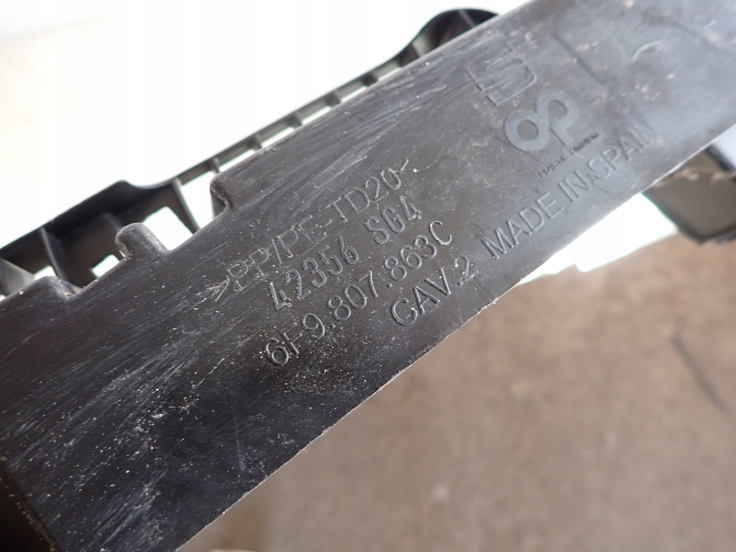 SEAT ARONA 6F9 bumper bracket rear part