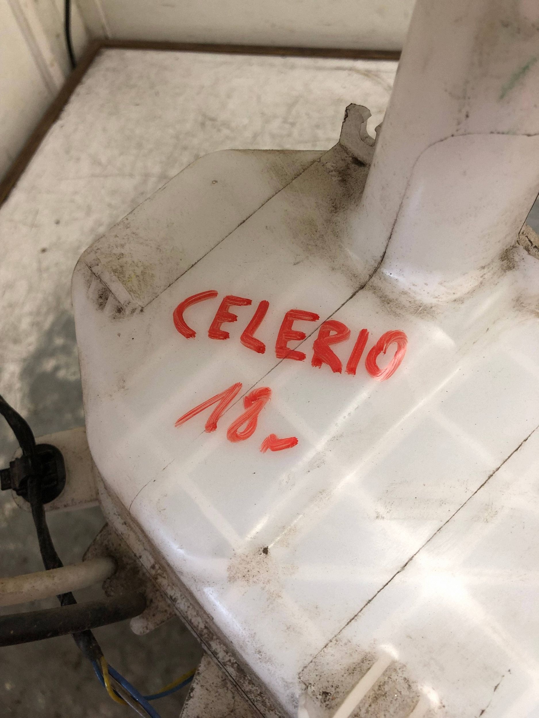 tank SRPYSKIWACZY SUZUKI CELERIO TG060851