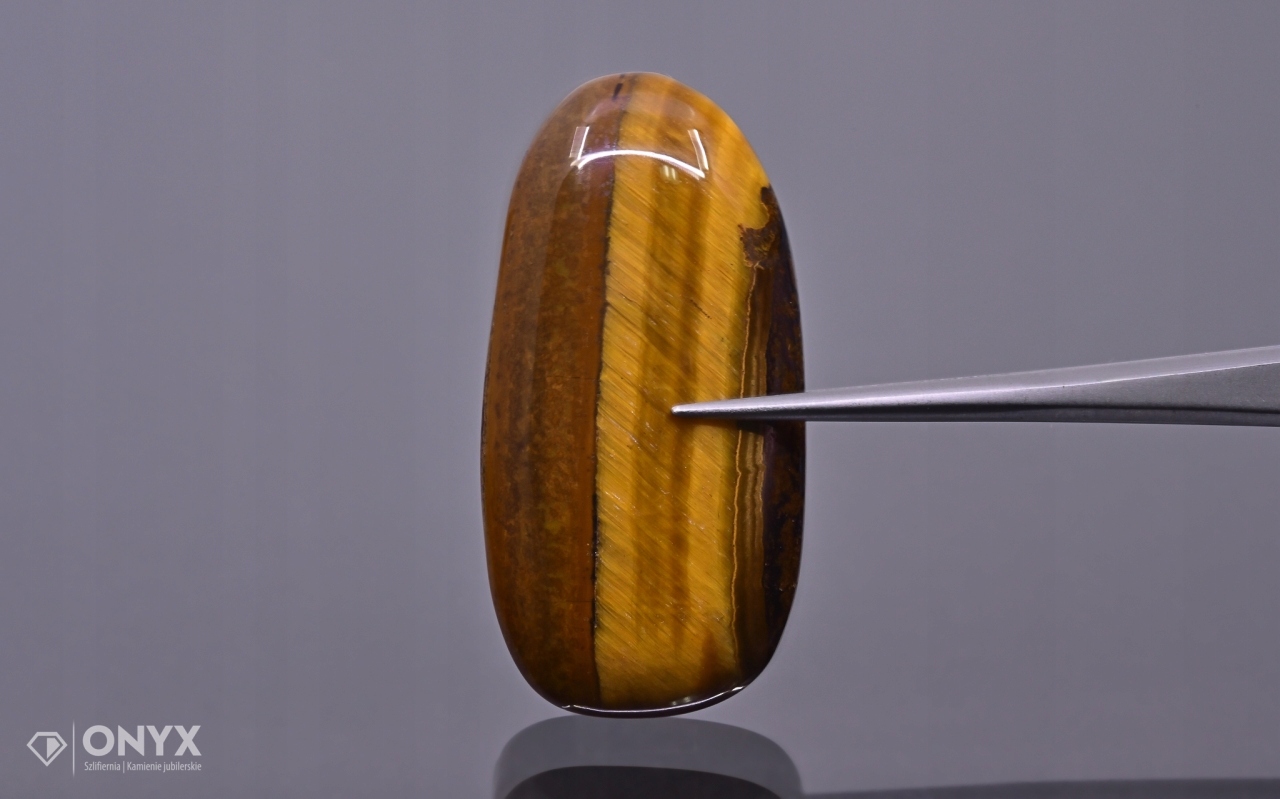 Tygří oko kabošon nepravidelný 36x18 mm