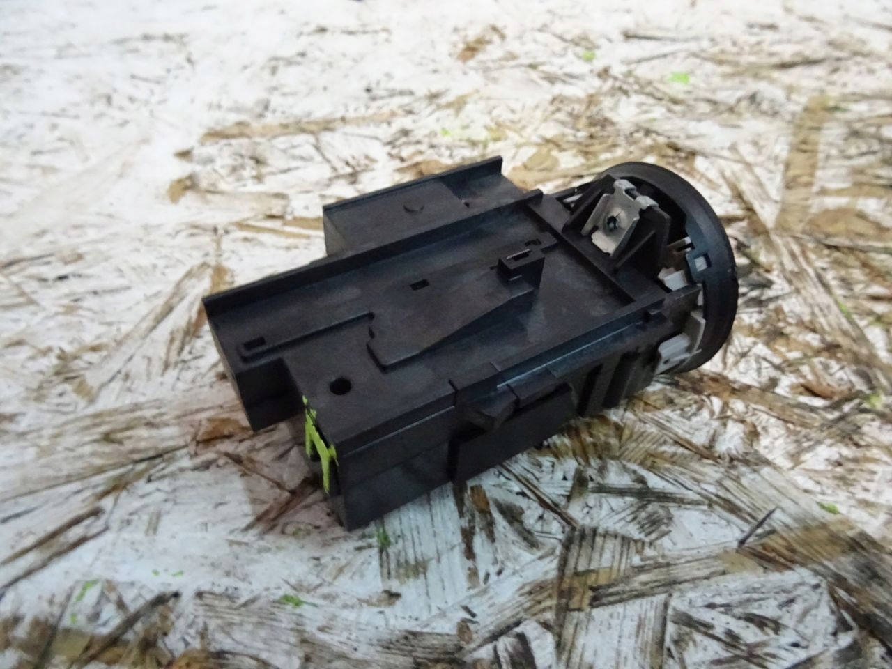 VW PASSAT B6 2.0TDI ignition 3C0905843M
