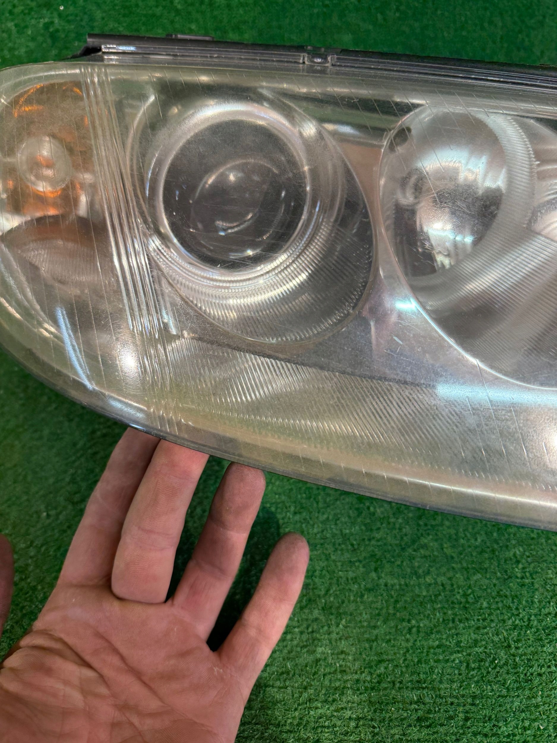 REFLEKTOR Droite VW PASSAT B5